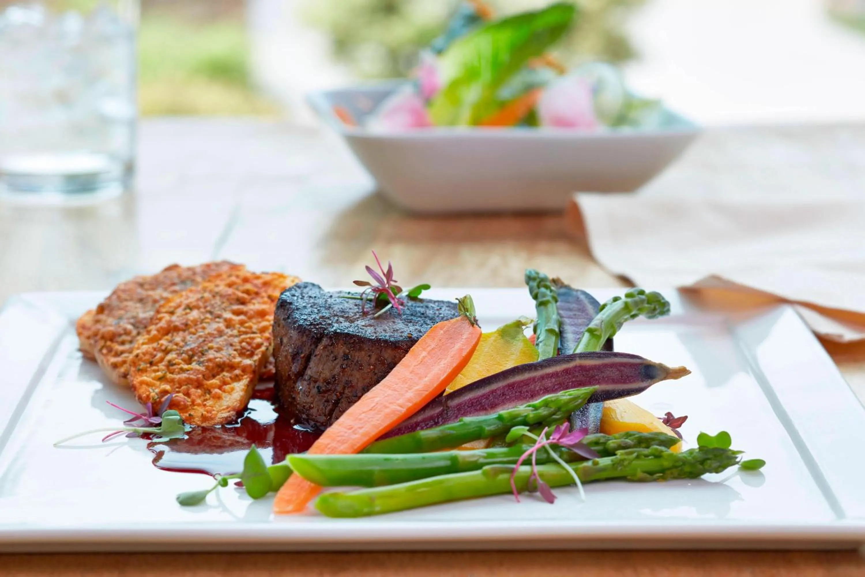 Restaurant/places to eat in MeadowView Marriott Conference Resort and Convention Center