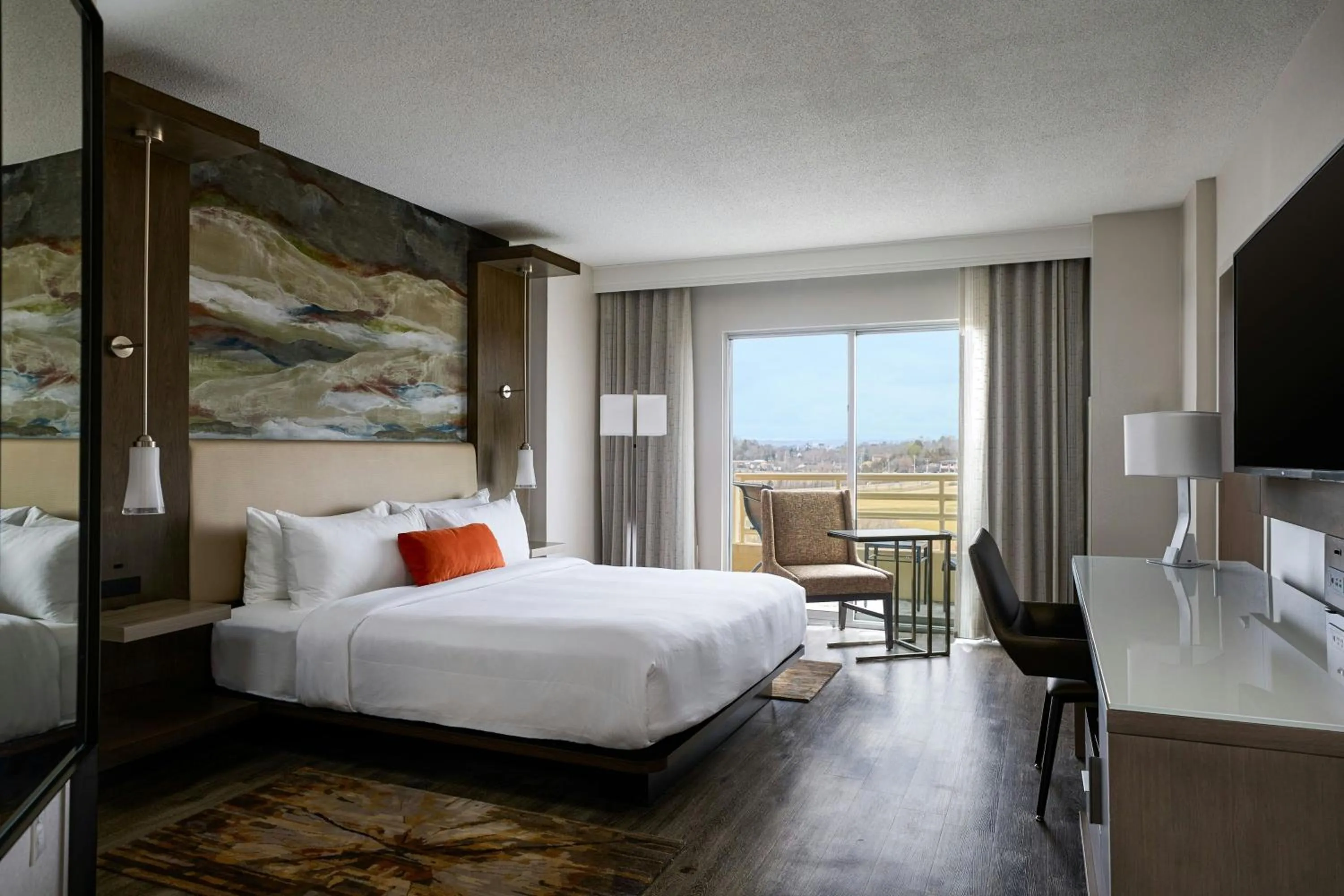 Photo of the whole room, Bed in MeadowView Marriott Conference Resort and Convention Center