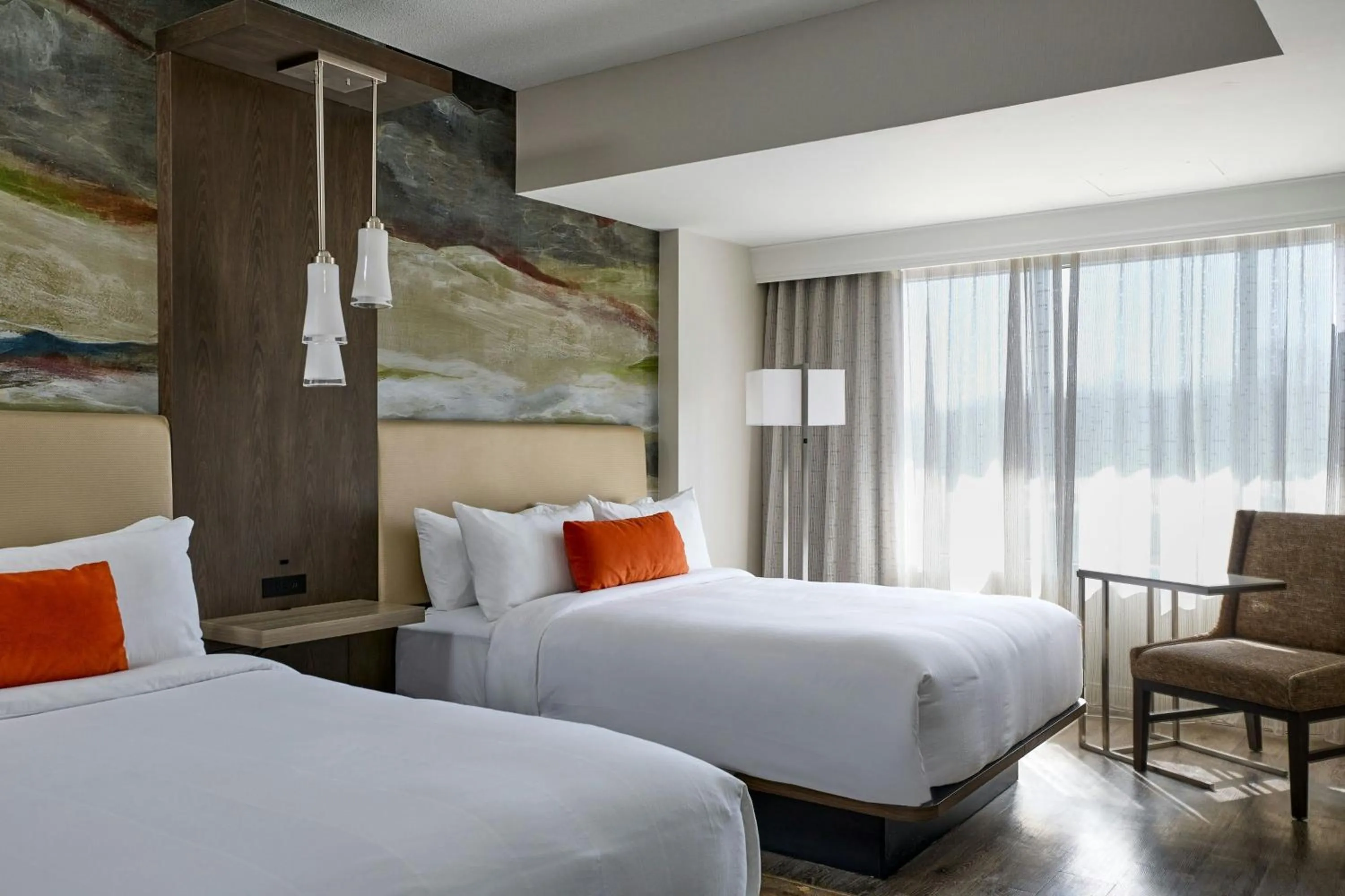 Photo of the whole room, Bed in MeadowView Marriott Conference Resort and Convention Center