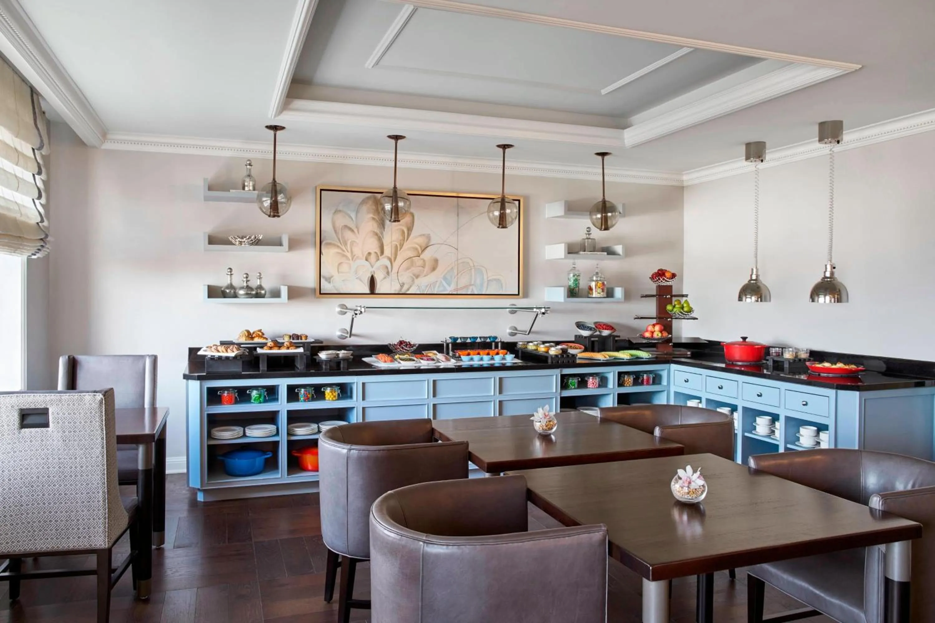 Lounge or bar in The Ritz-Carlton, Tysons Corner