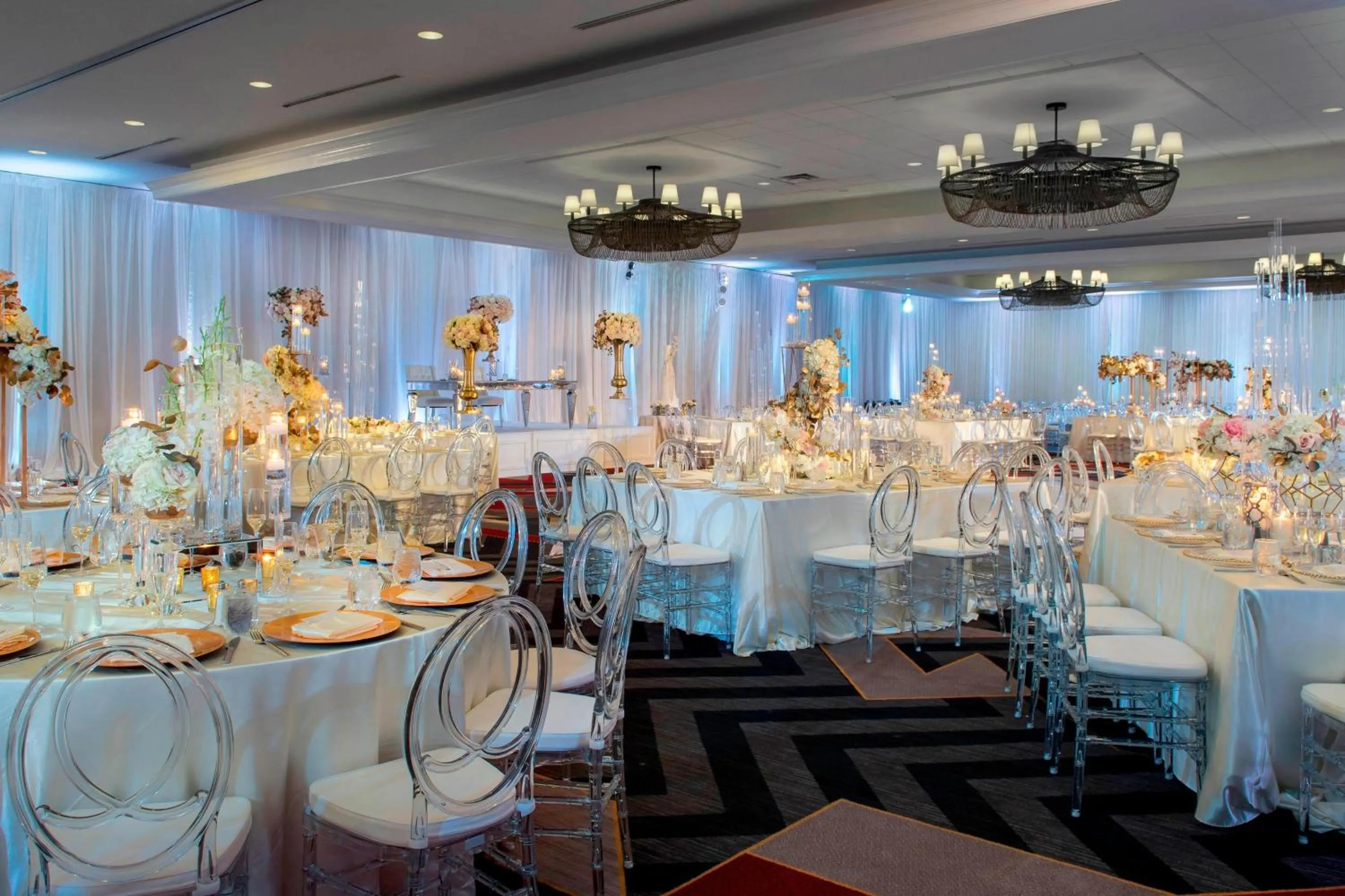 Lobby or reception in College Park Marriott Hotel & Conference Center