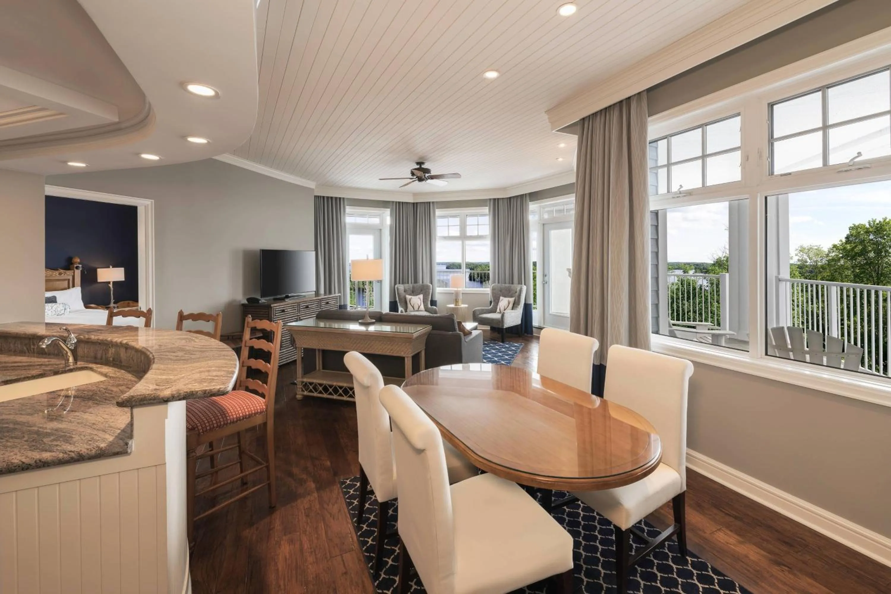 Living room in JW Marriott The Rosseau Muskoka Resort & Spa