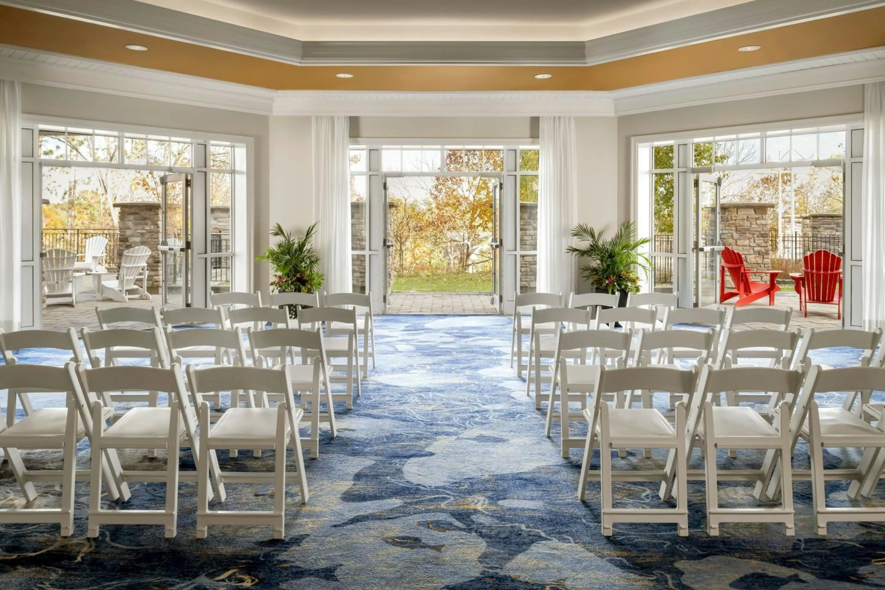 Entertainment in JW Marriott The Rosseau Muskoka Resort & Spa