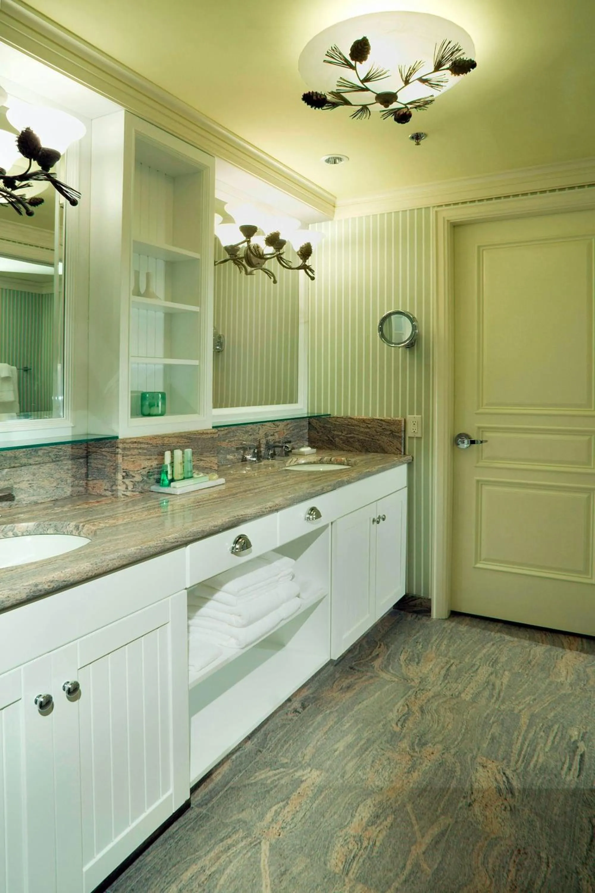 Bathroom in JW Marriott The Rosseau Muskoka Resort & Spa