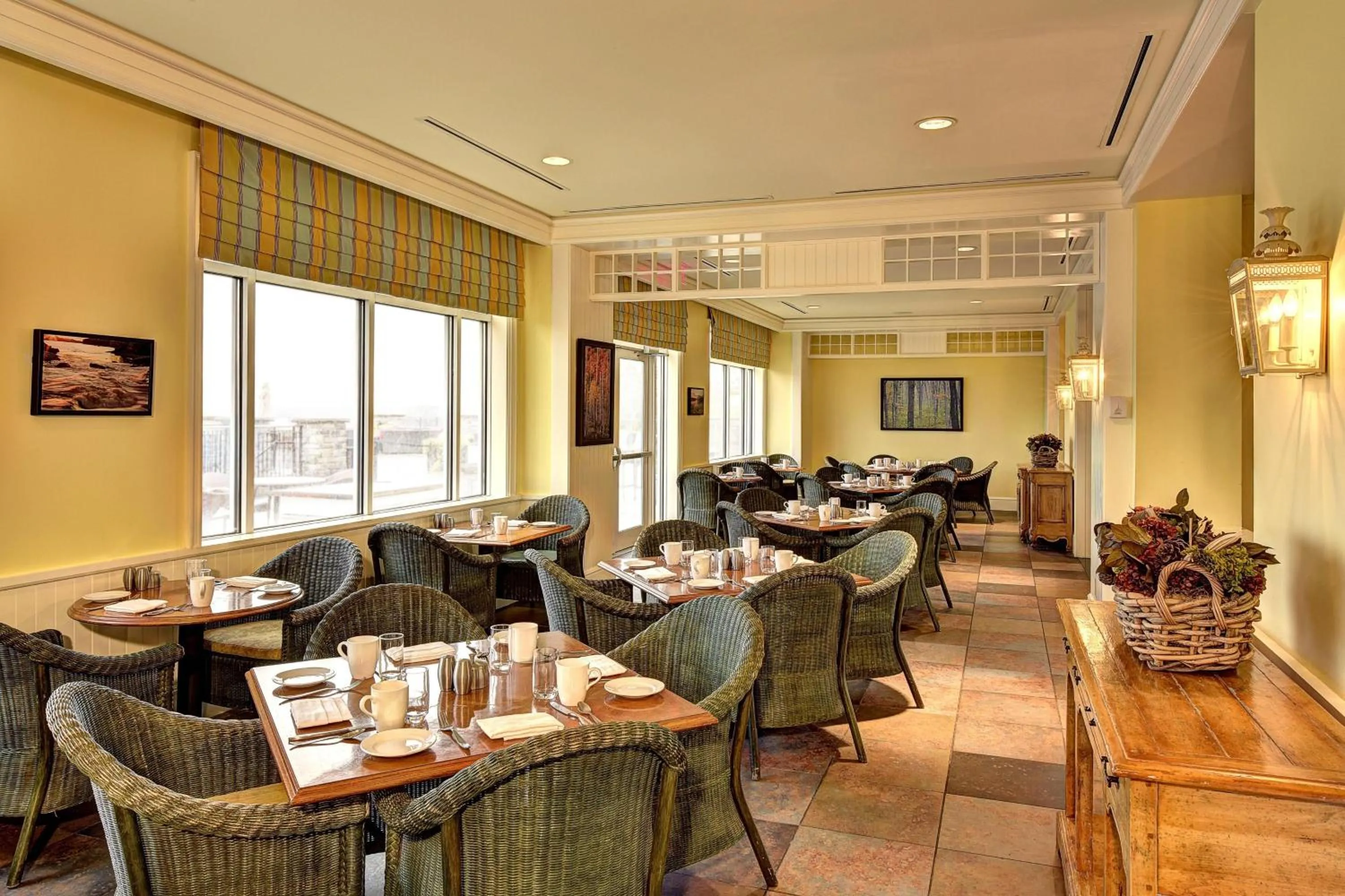 Restaurant/places to eat in JW Marriott The Rosseau Muskoka Resort & Spa
