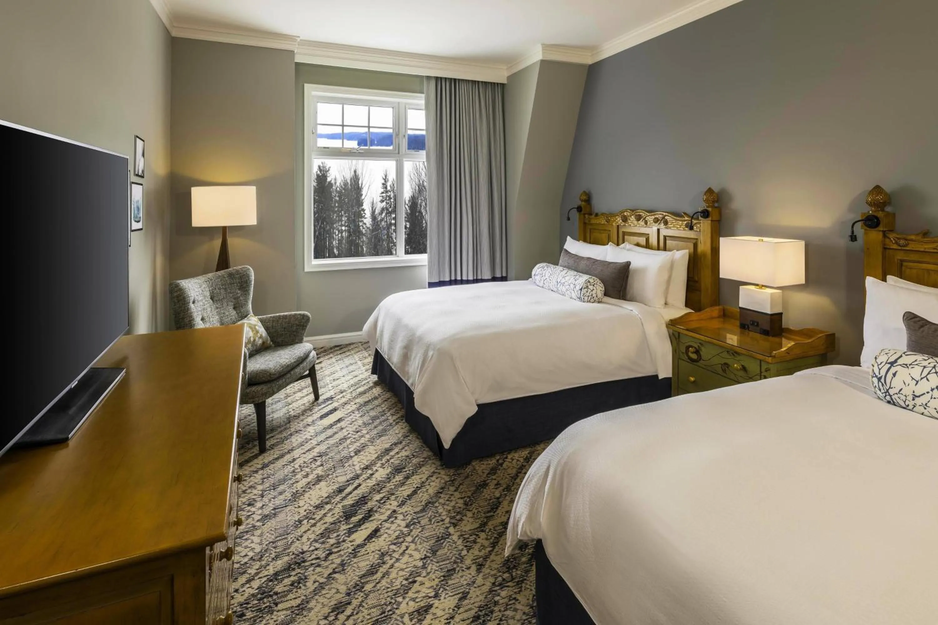 Bedroom, Bed in JW Marriott The Rosseau Muskoka Resort & Spa