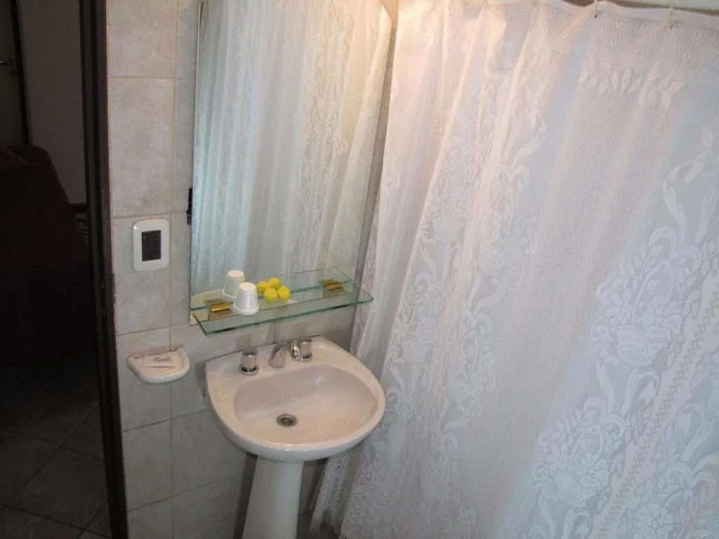 Bathroom in Tunkelén Apart Hotel