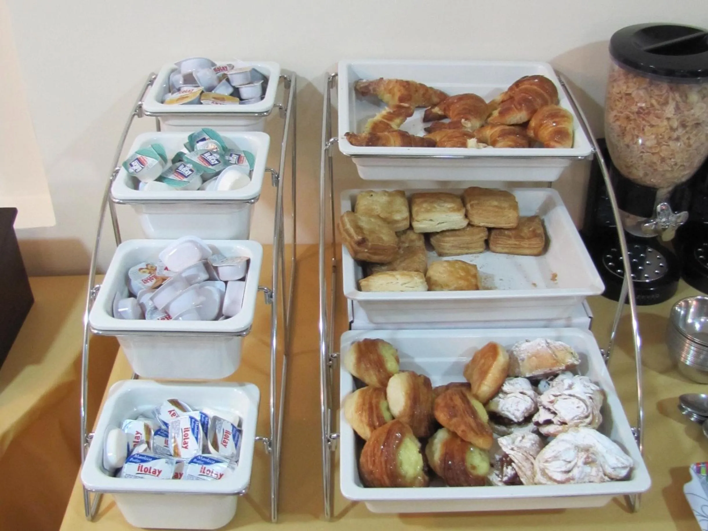 Food in Tunkelén Apart Hotel