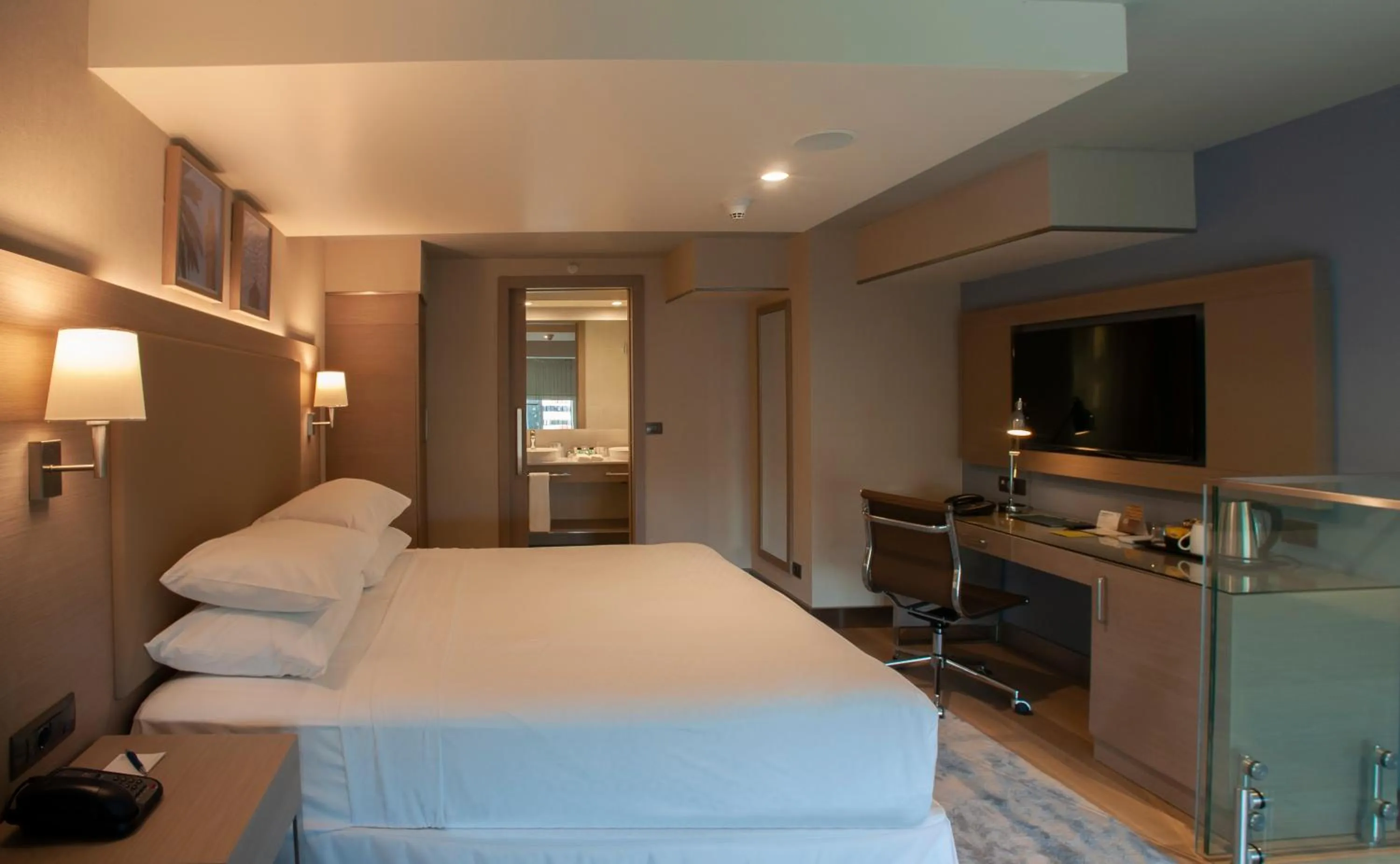 Bedroom, Bed in Four Points by Sheraton Izmir