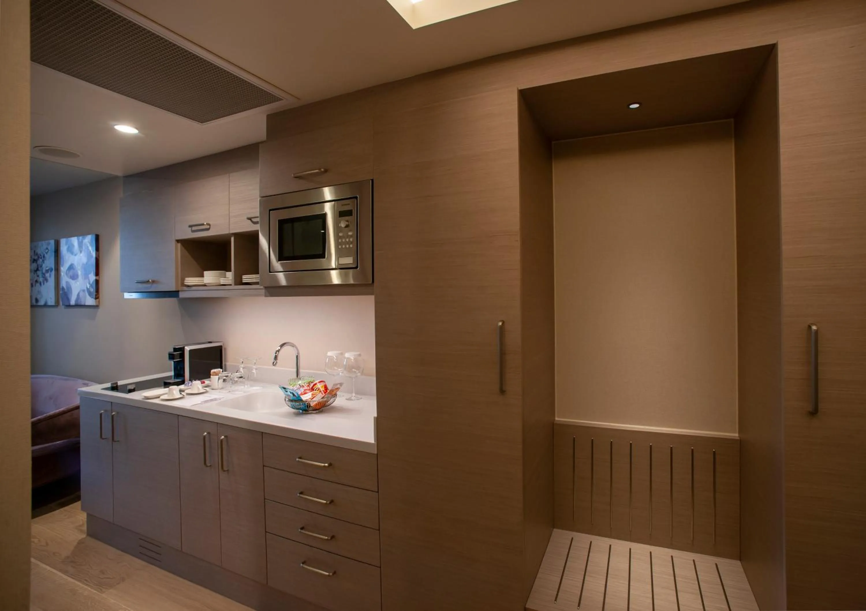Kitchen or kitchenette in Four Points by Sheraton Izmir