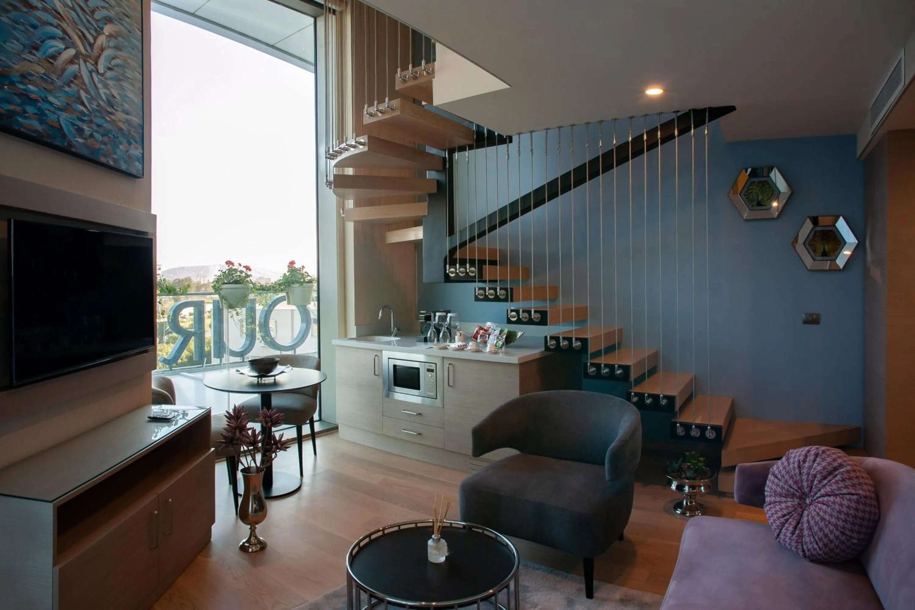 Living room in Four Points by Sheraton Izmir