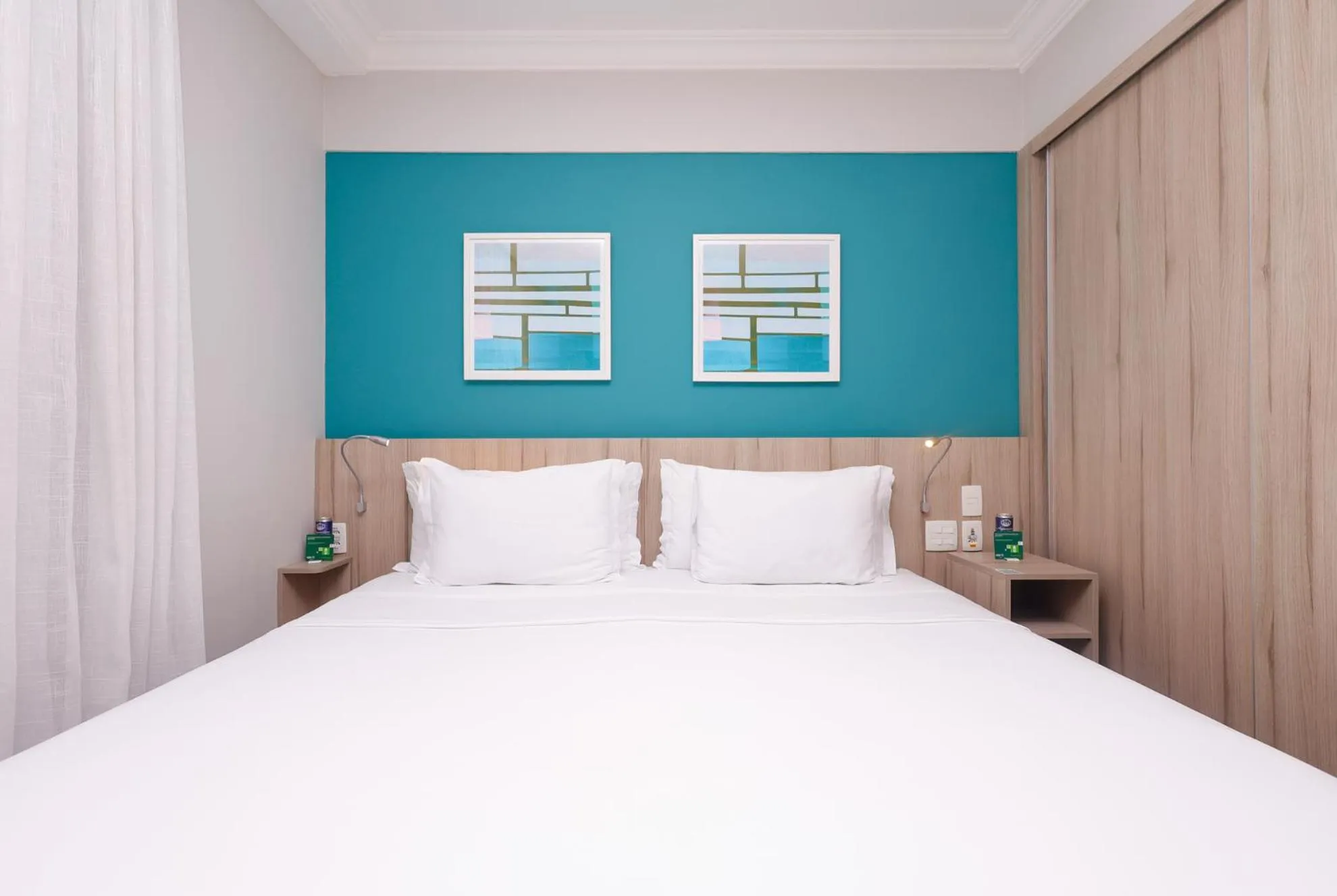 Bed in Radisson Oscar Freire