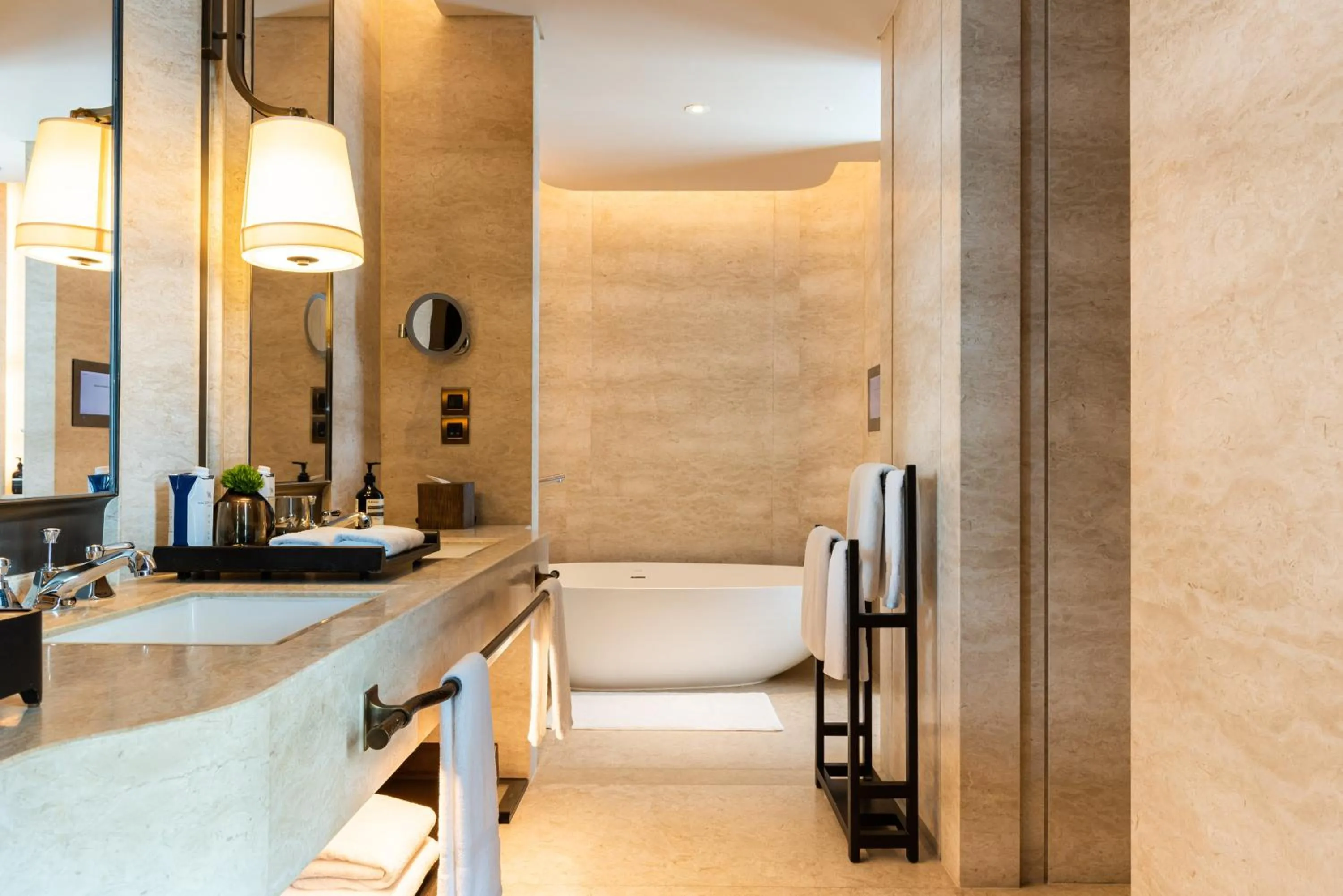 Bathroom in Waldorf Astoria Bangkok