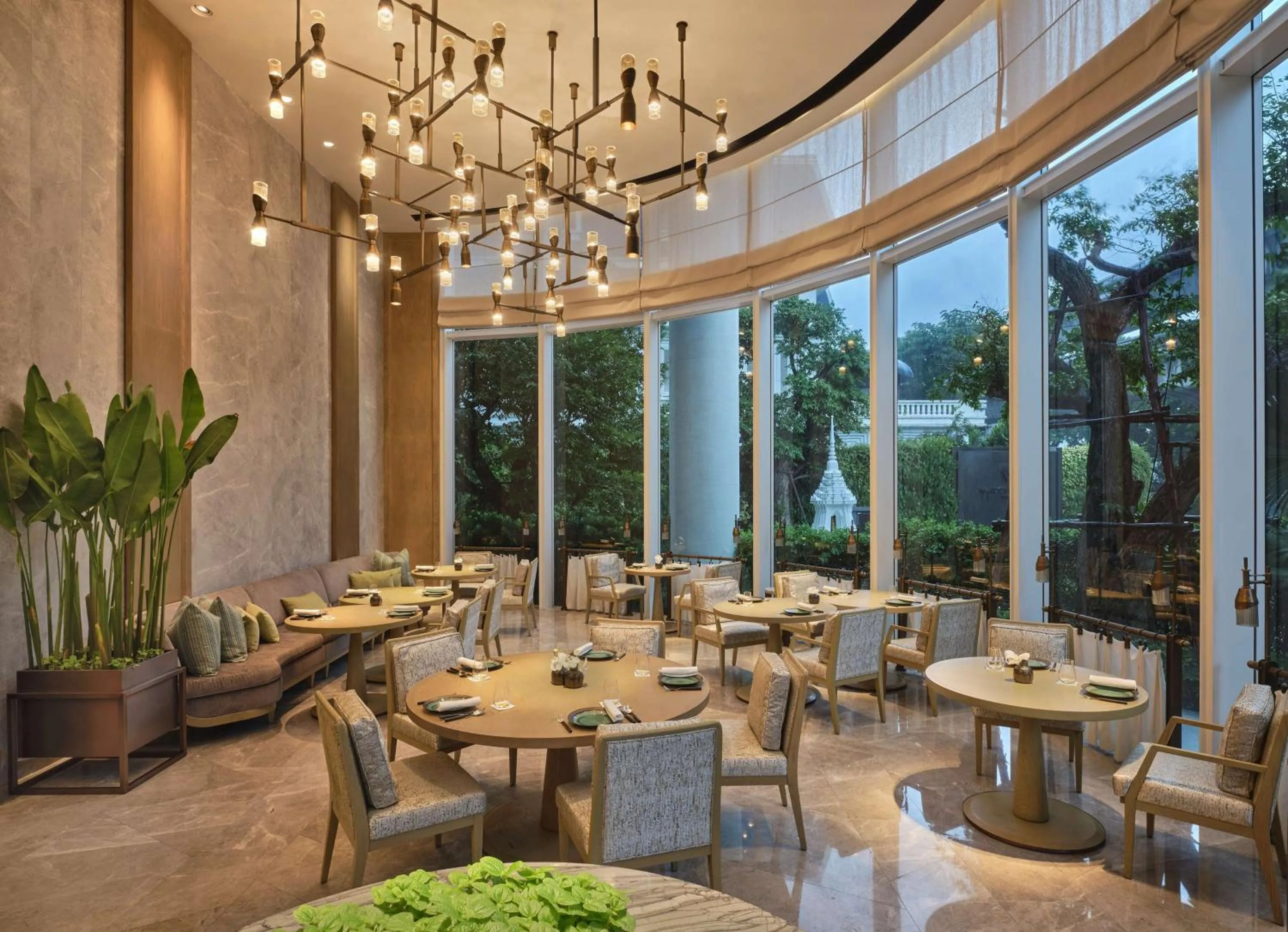 Restaurant/places to eat in Waldorf Astoria Bangkok