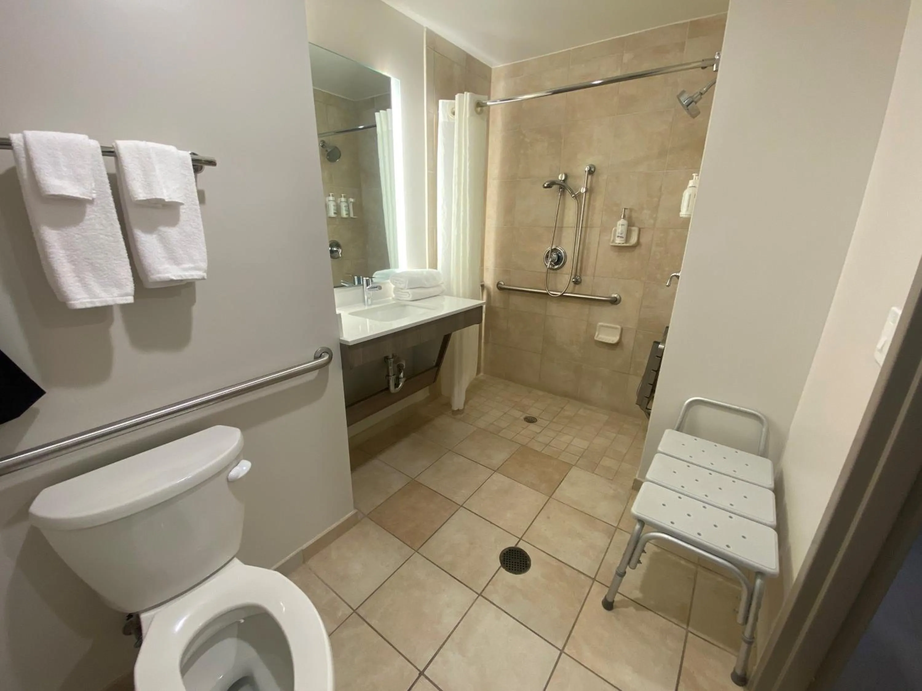 Shower in Wingate by Wyndham State Arena Raleigh/Cary Hotel