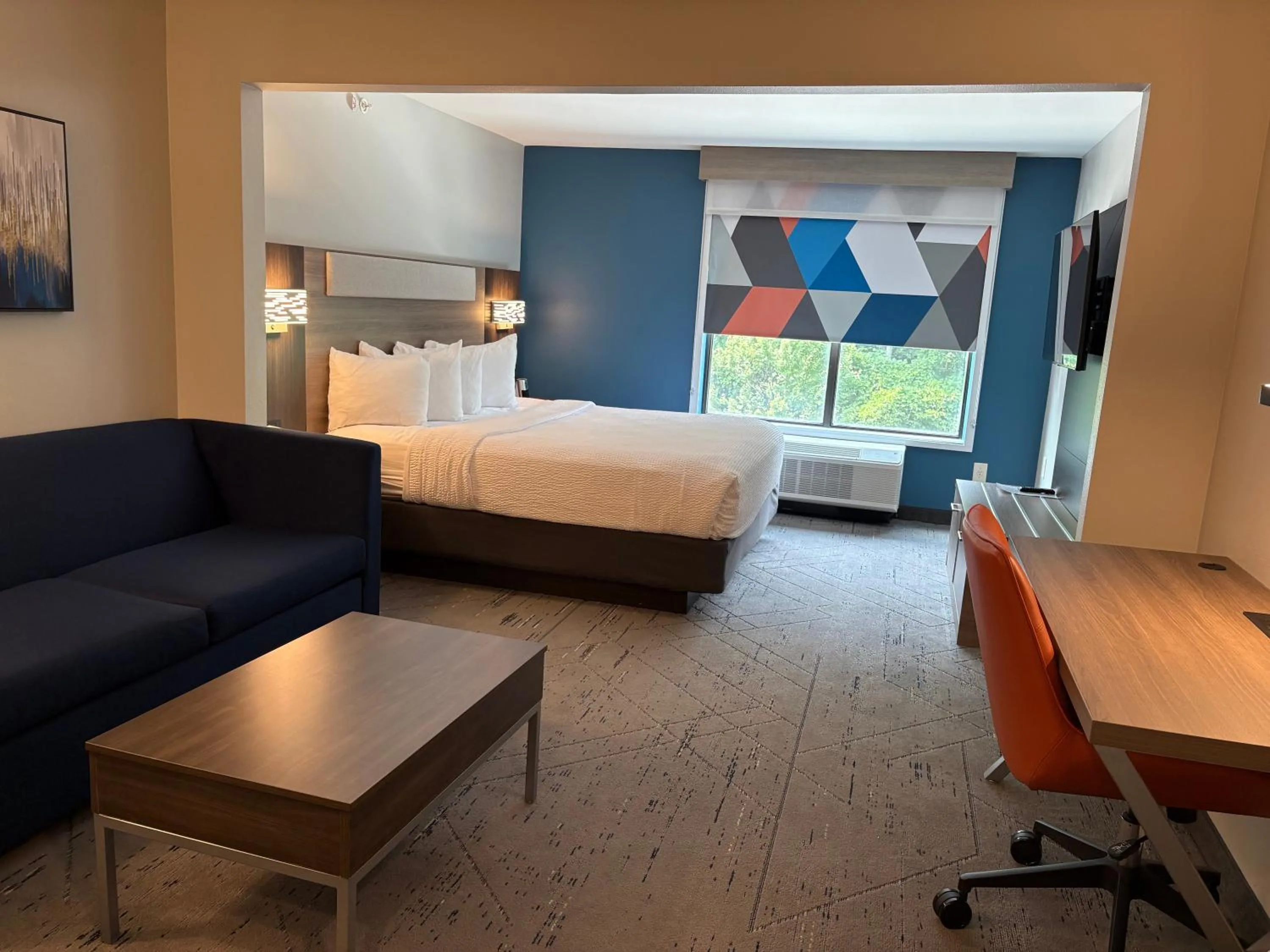 Bedroom, Bed in Wingate by Wyndham State Arena Raleigh/Cary Hotel