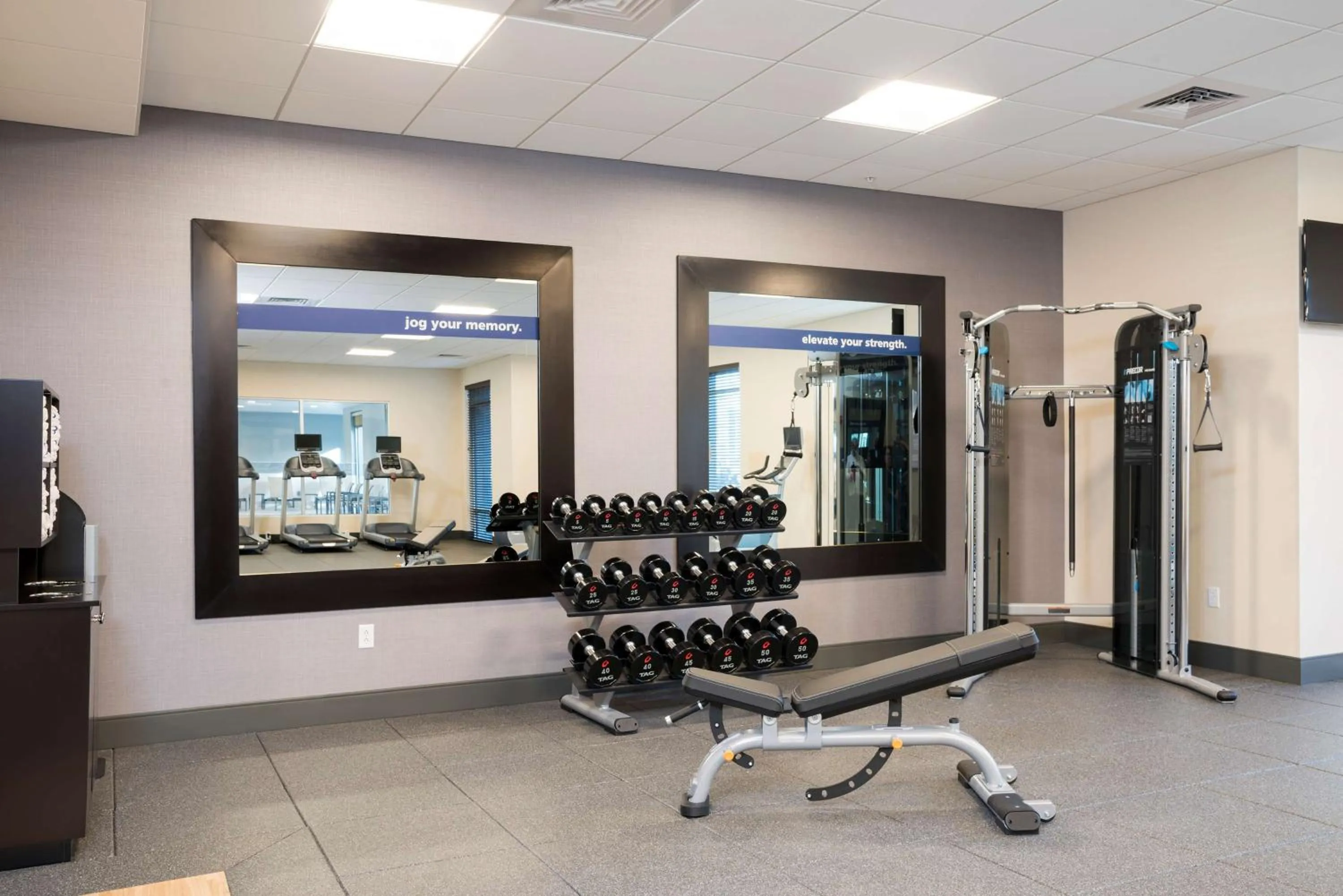 Fitness centre/facilities in Hampton Inn & Suites Indianapolis-Keystone, IN