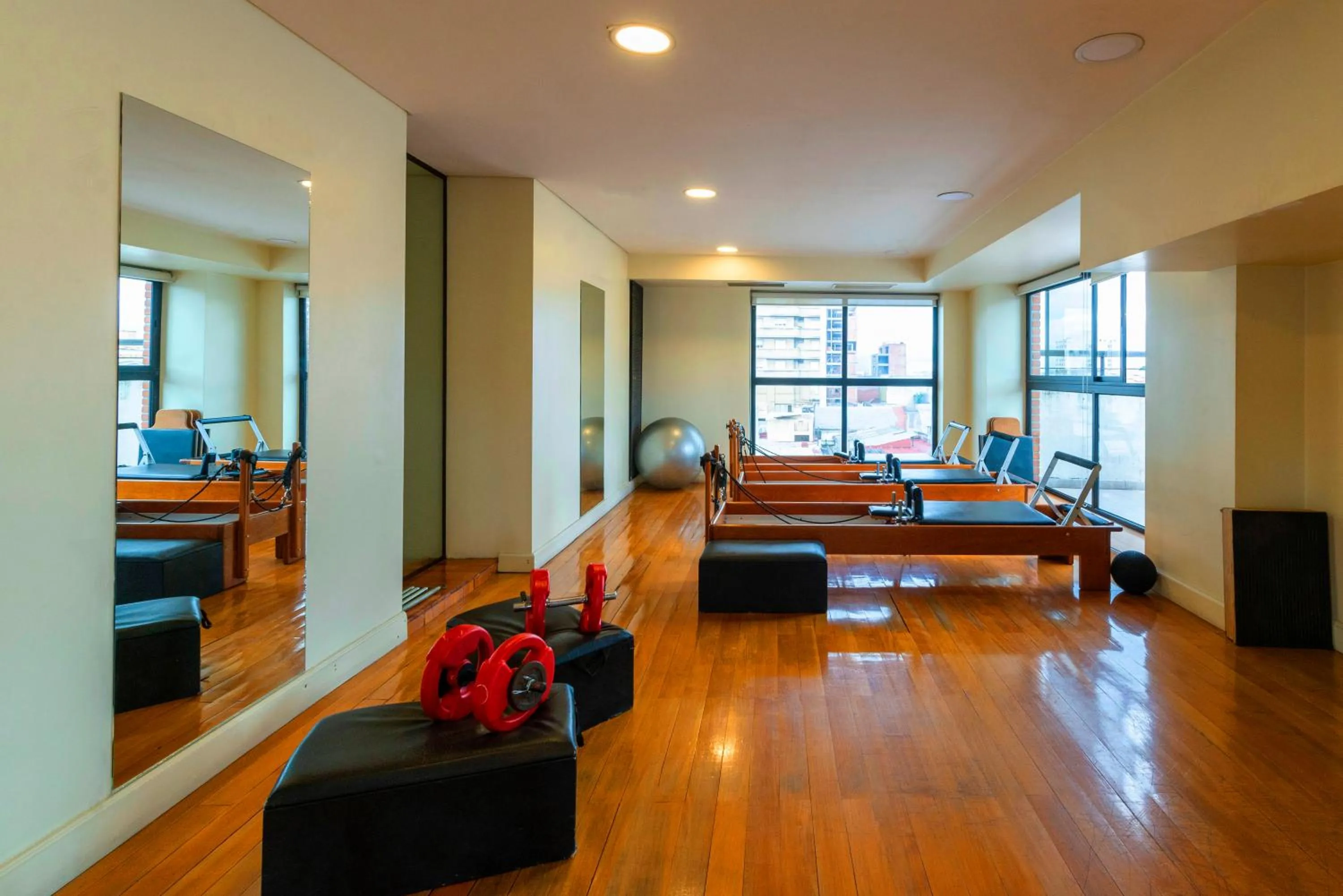 Fitness centre/facilities in Howard Johnson Plaza Jujuy