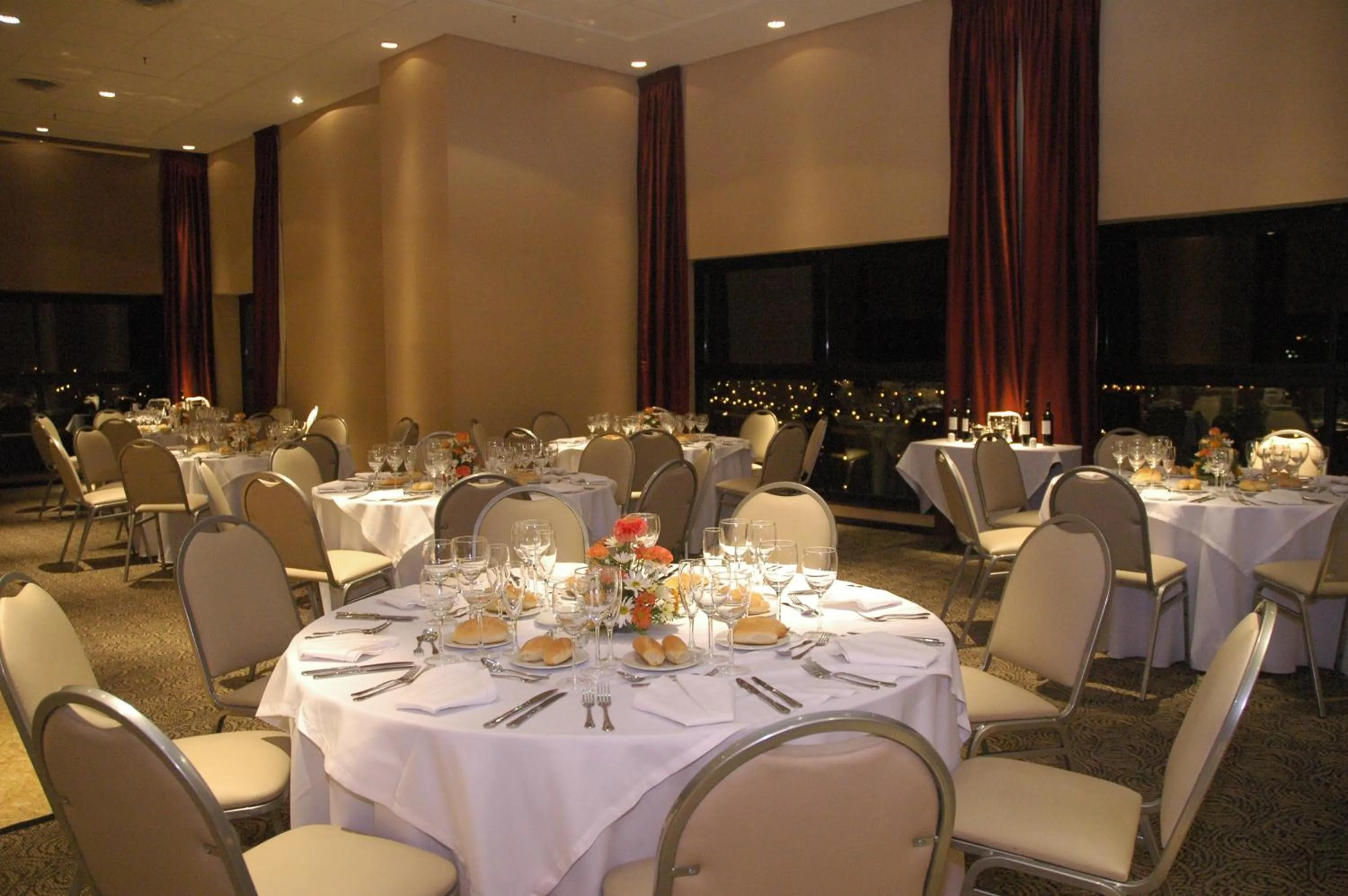 Banquet/Function facilities in Howard Johnson Plaza Jujuy