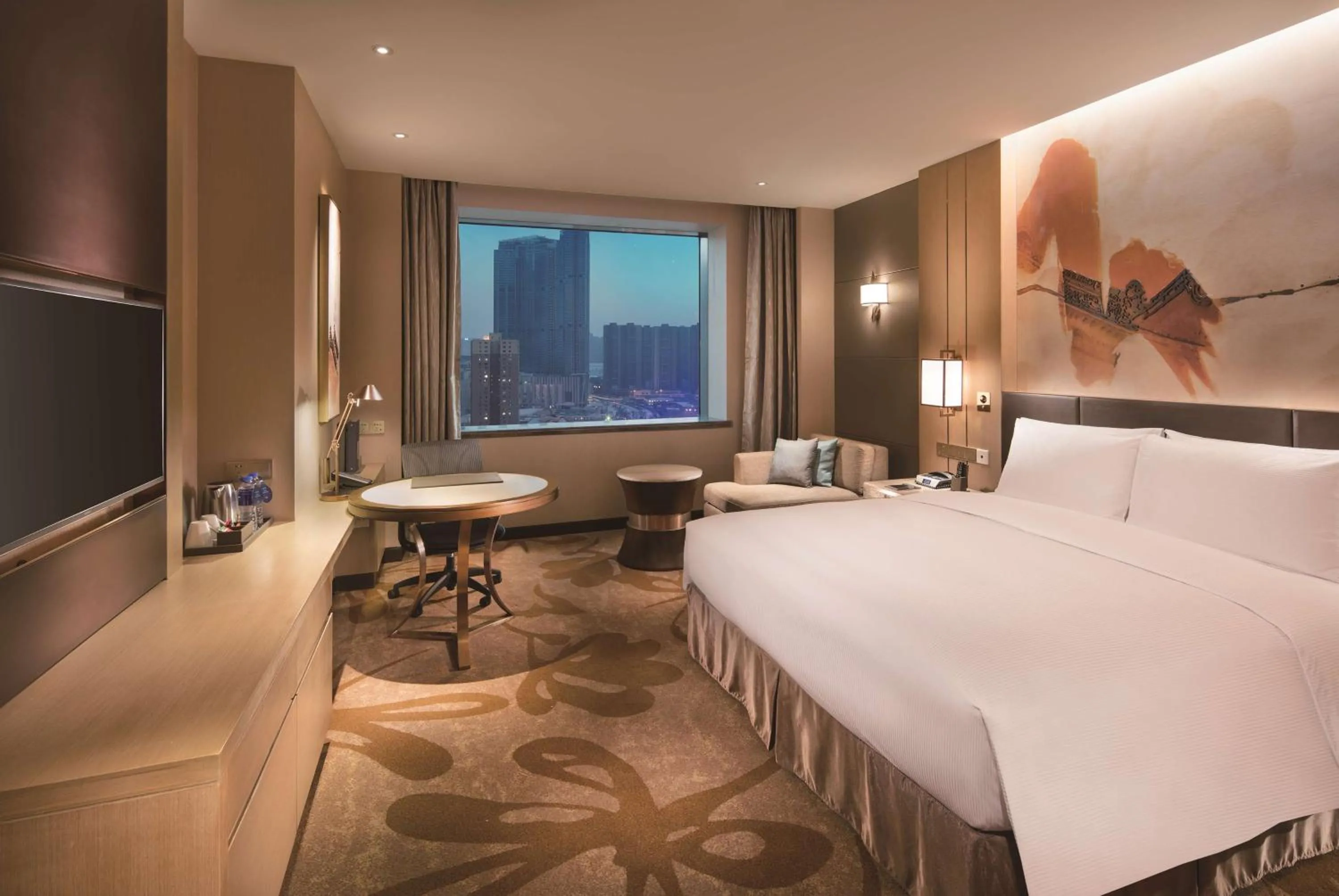 Bedroom, Bed in Hilton Shenyang
