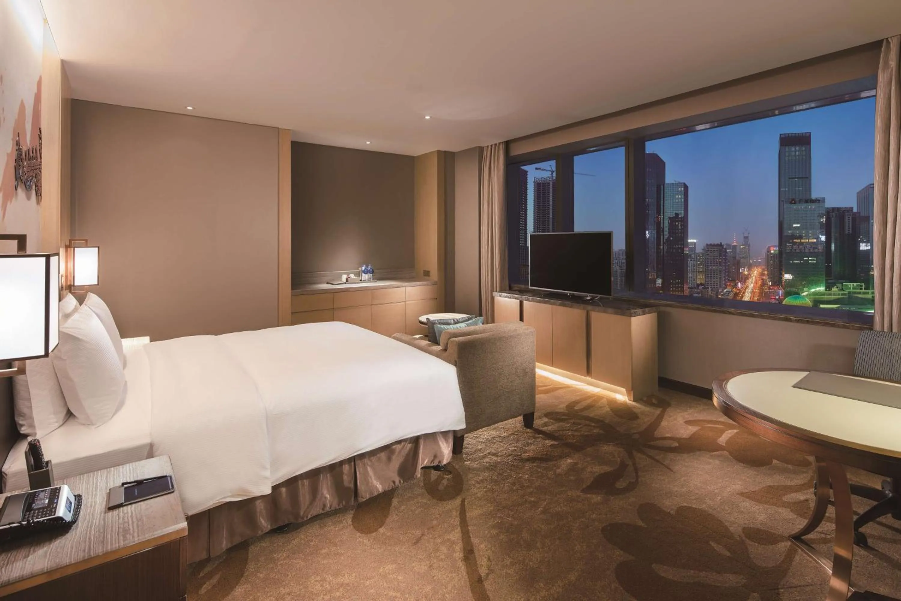 Bedroom, Bed in Hilton Shenyang