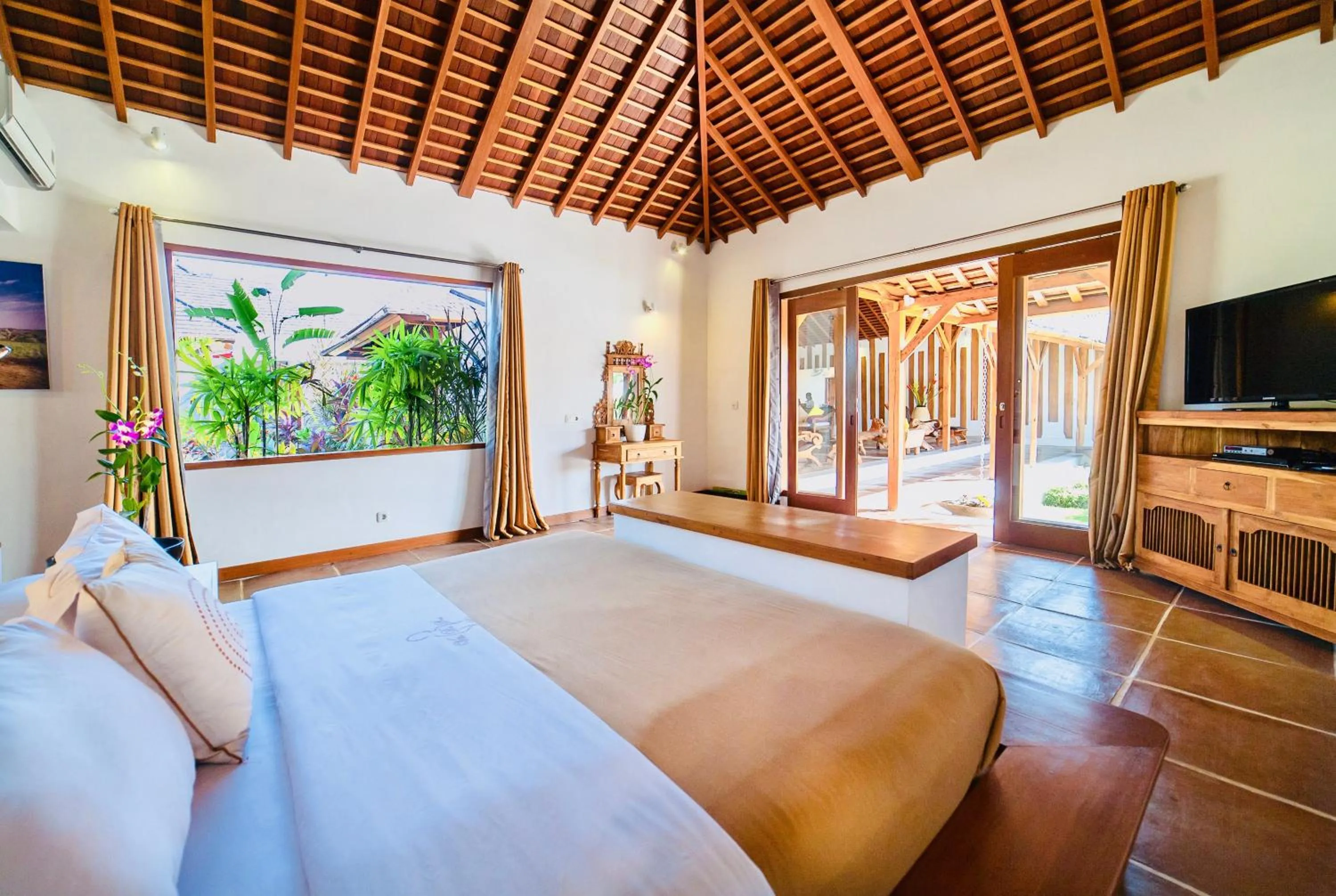 Bedroom in La Villa Des Sens