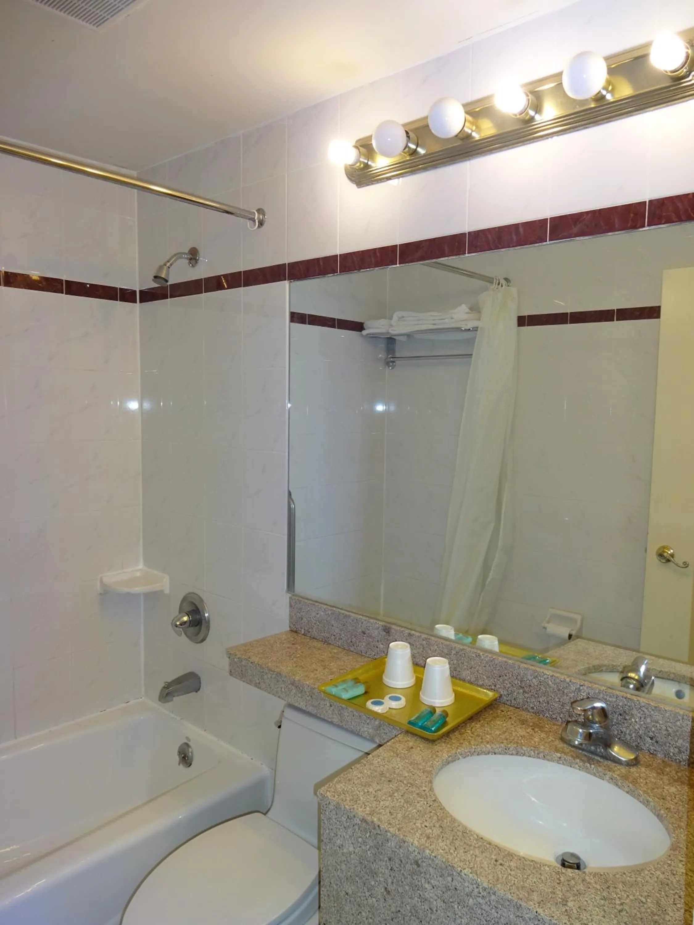 Bathroom in Flushing Hotel