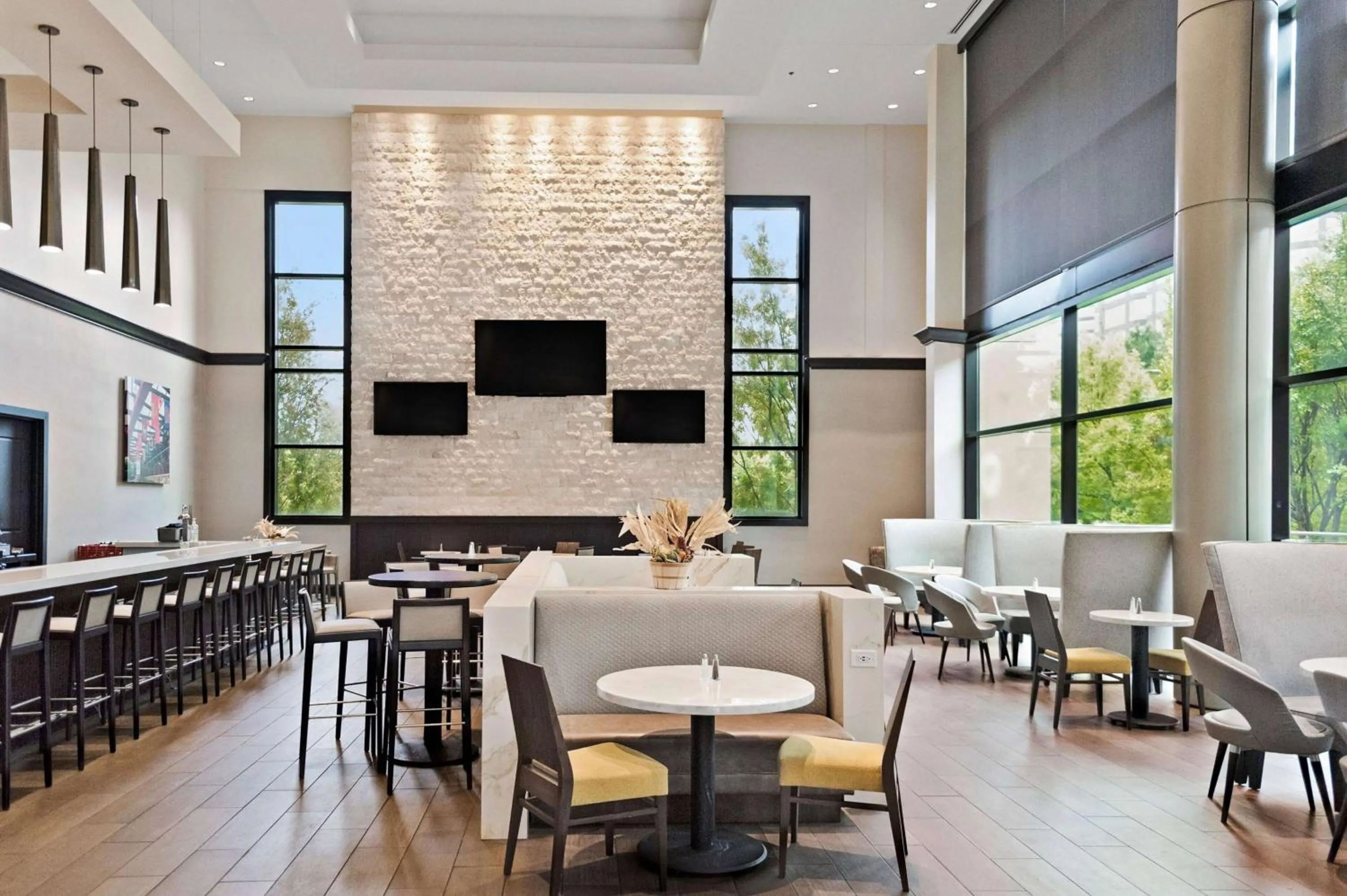 Restaurant/places to eat in Wyndham Atlanta Buckhead Hotel & Conference Center