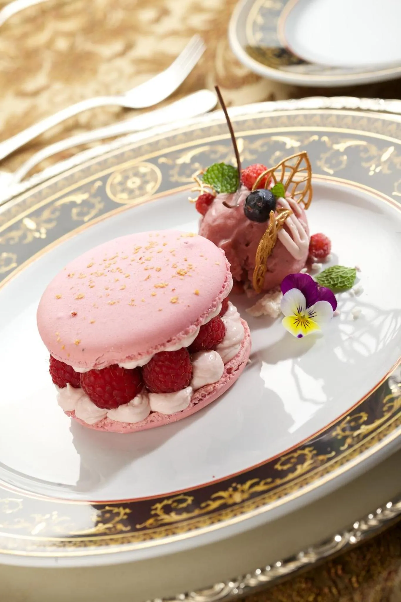 Food and drinks in Imperial Hotel & Restaurant