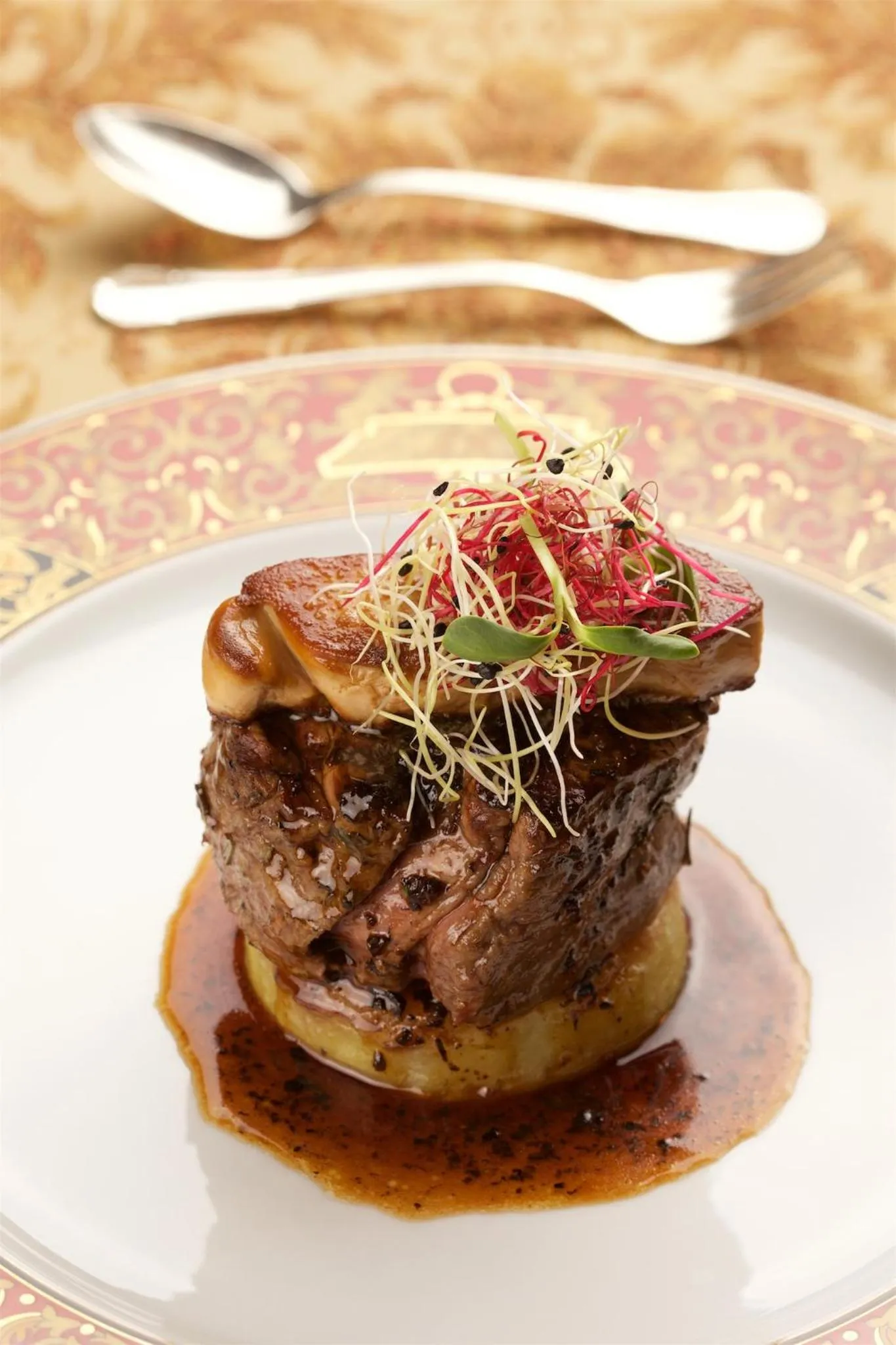 Food and drinks in Imperial Hotel & Restaurant