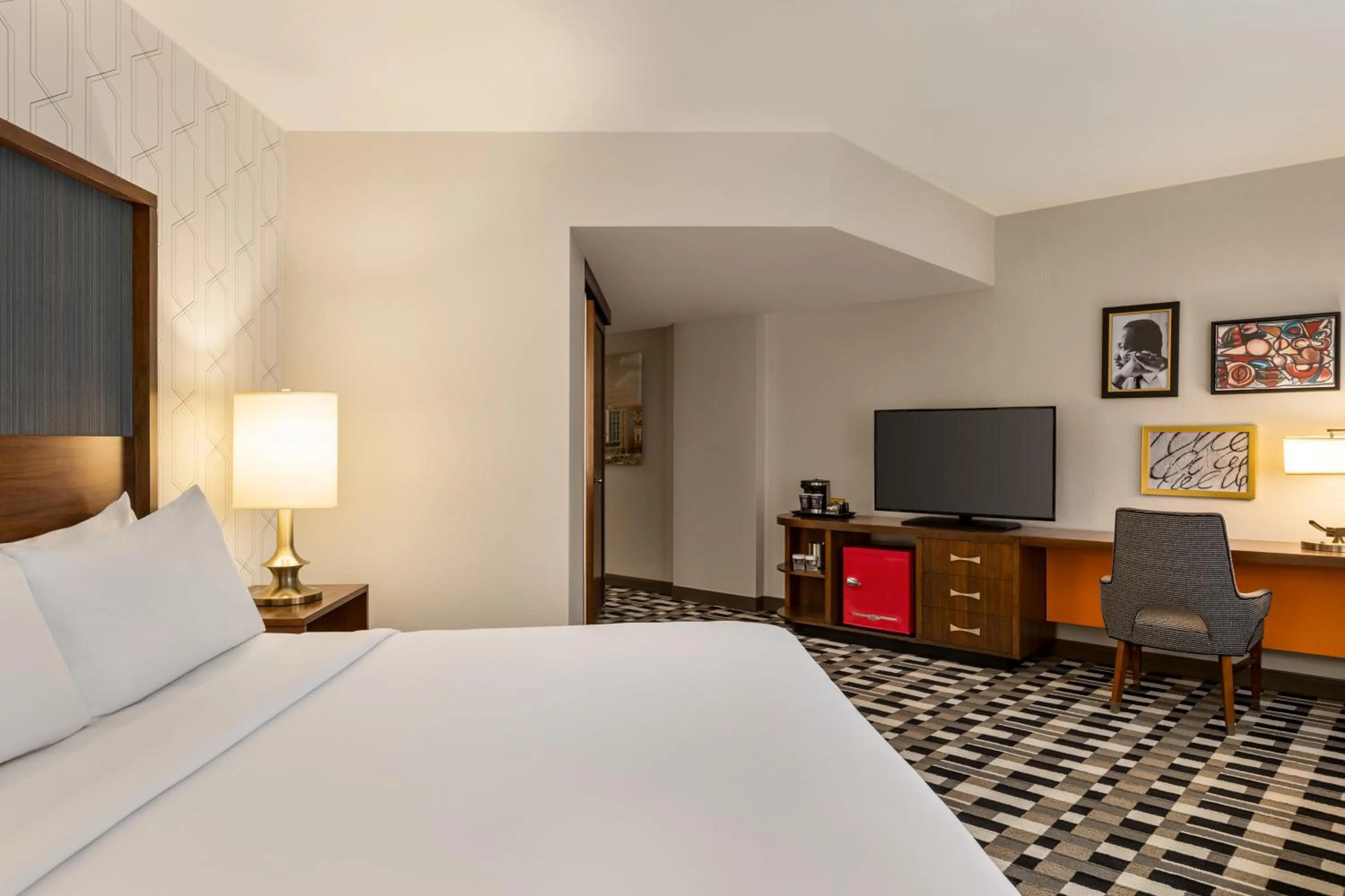 Bed in The American Hotel Atlanta Downtown-a Doubletree by Hilton