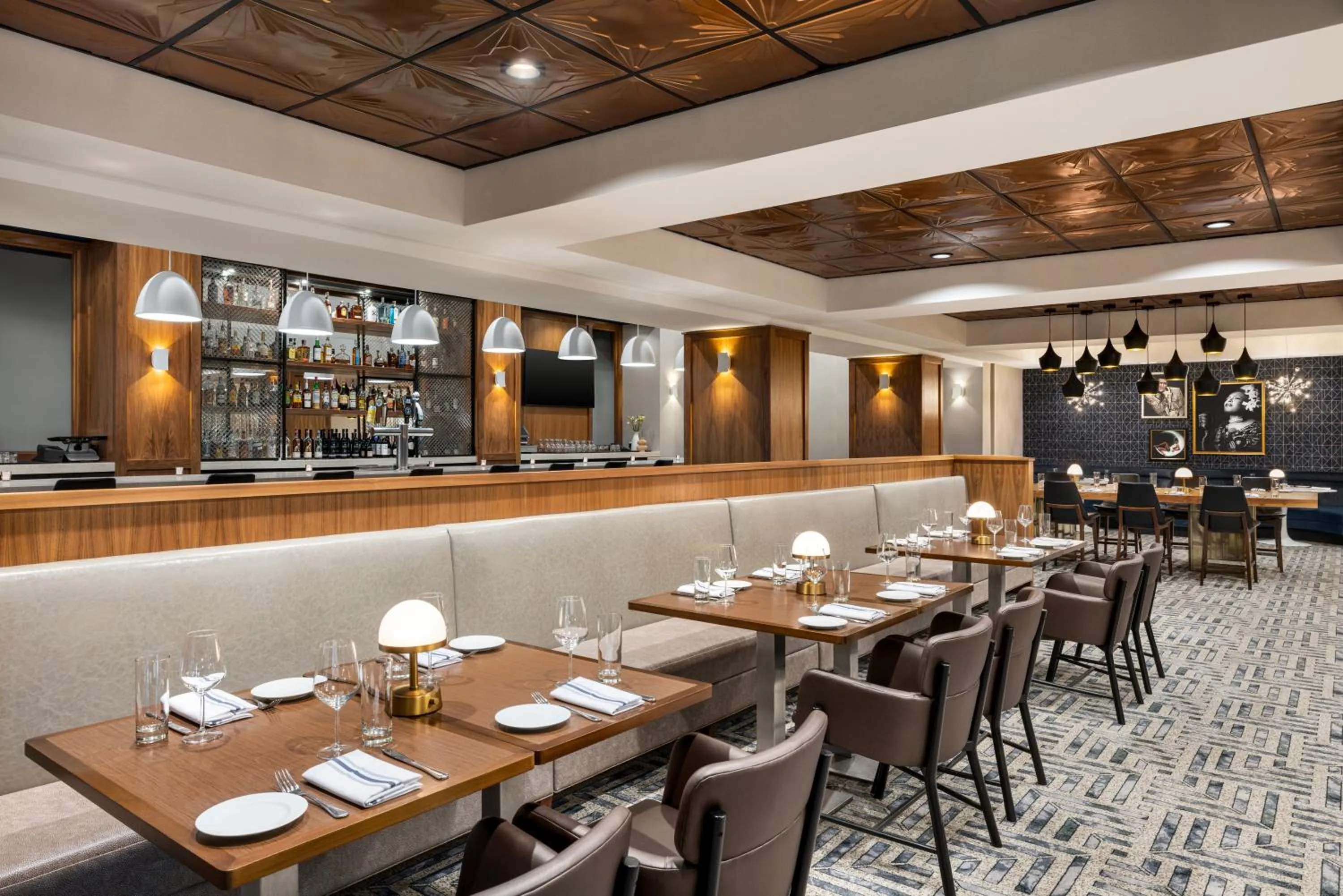 Restaurant/places to eat in The American Hotel Atlanta Downtown-a Doubletree by Hilton