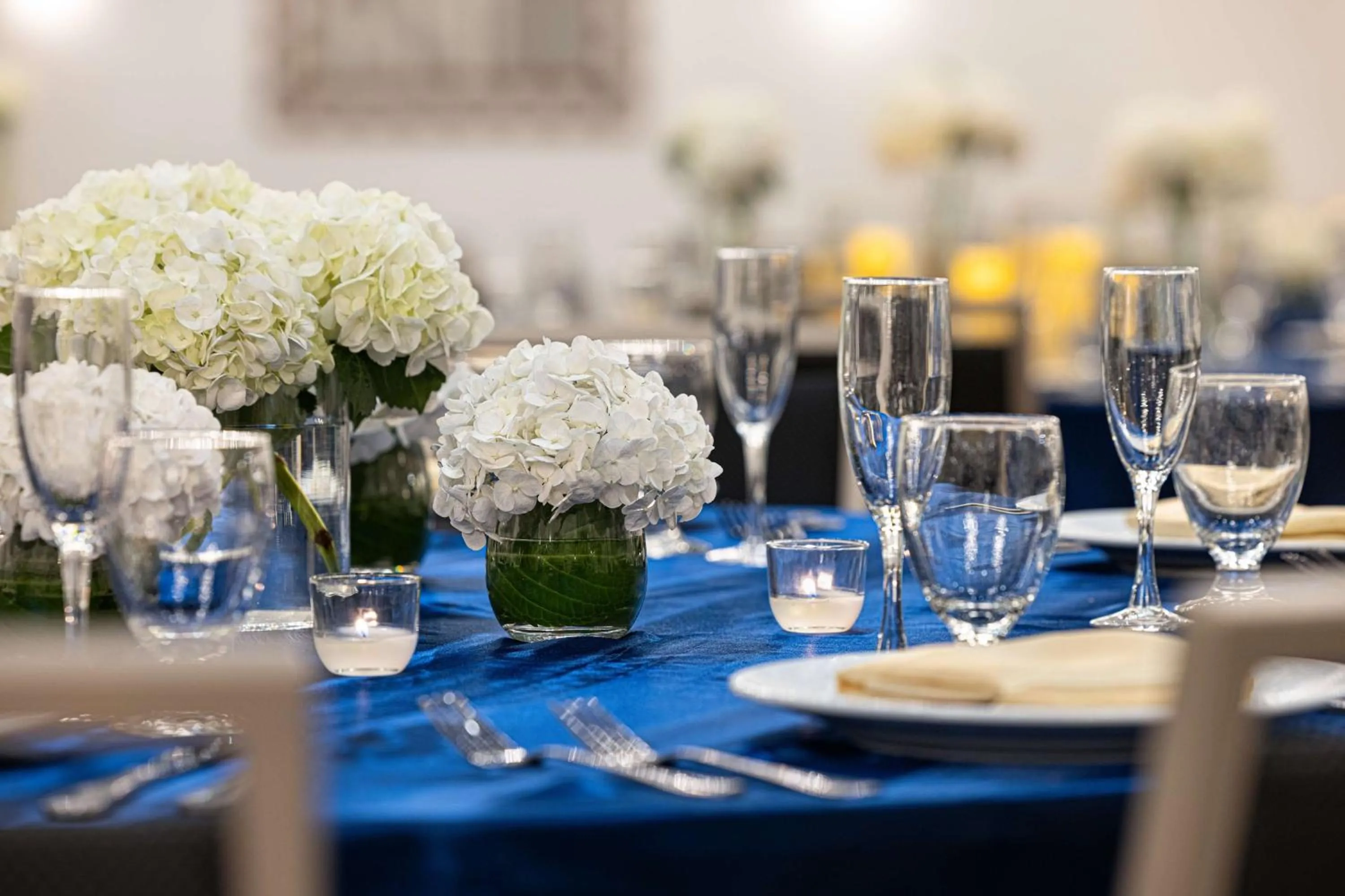 Meeting/conference room in The American Hotel Atlanta Downtown-a Doubletree by Hilton