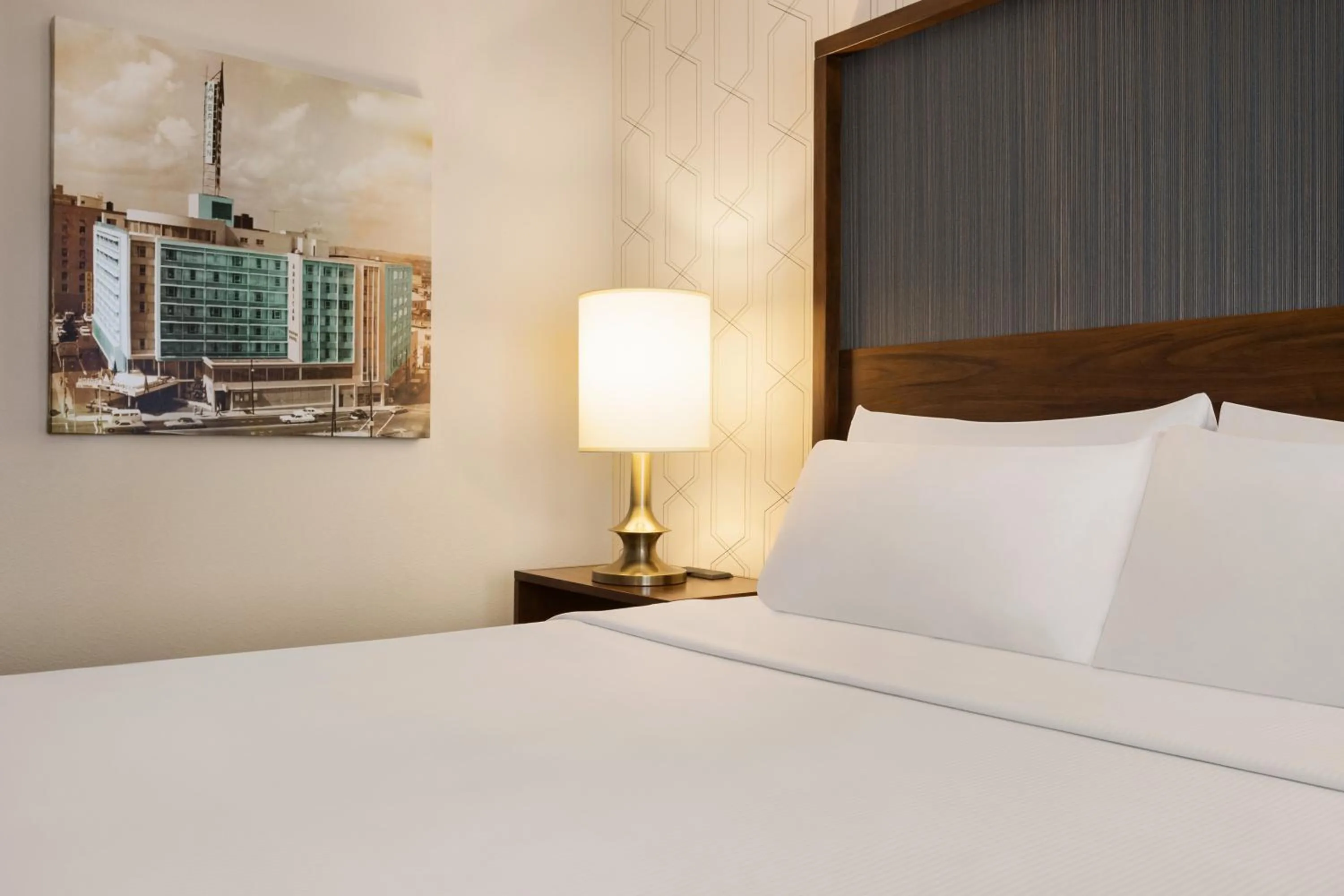 Bedroom, Bed in The American Hotel Atlanta Downtown-a Doubletree by Hilton