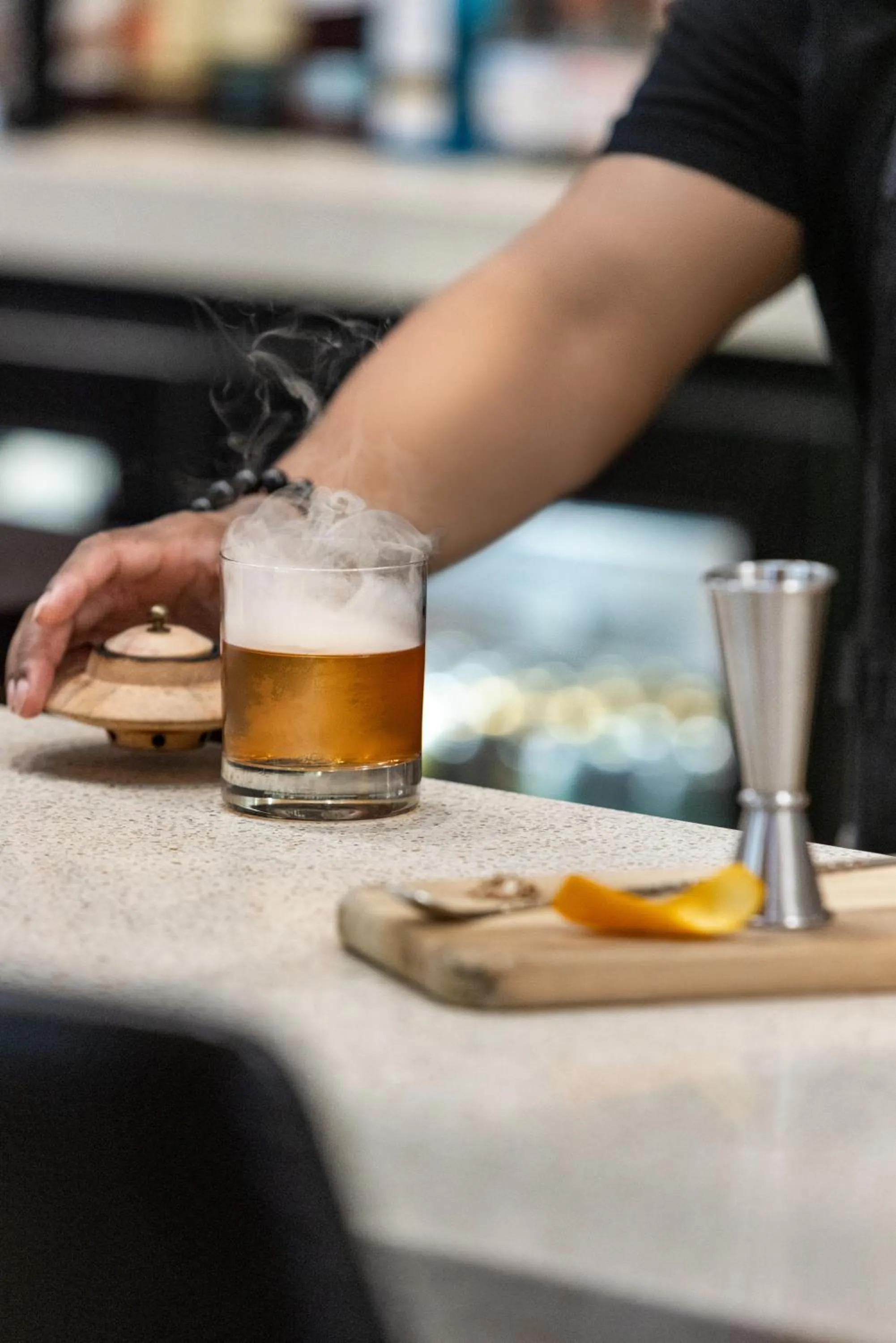 Lounge or bar in The American Hotel Atlanta Downtown-a Doubletree by Hilton