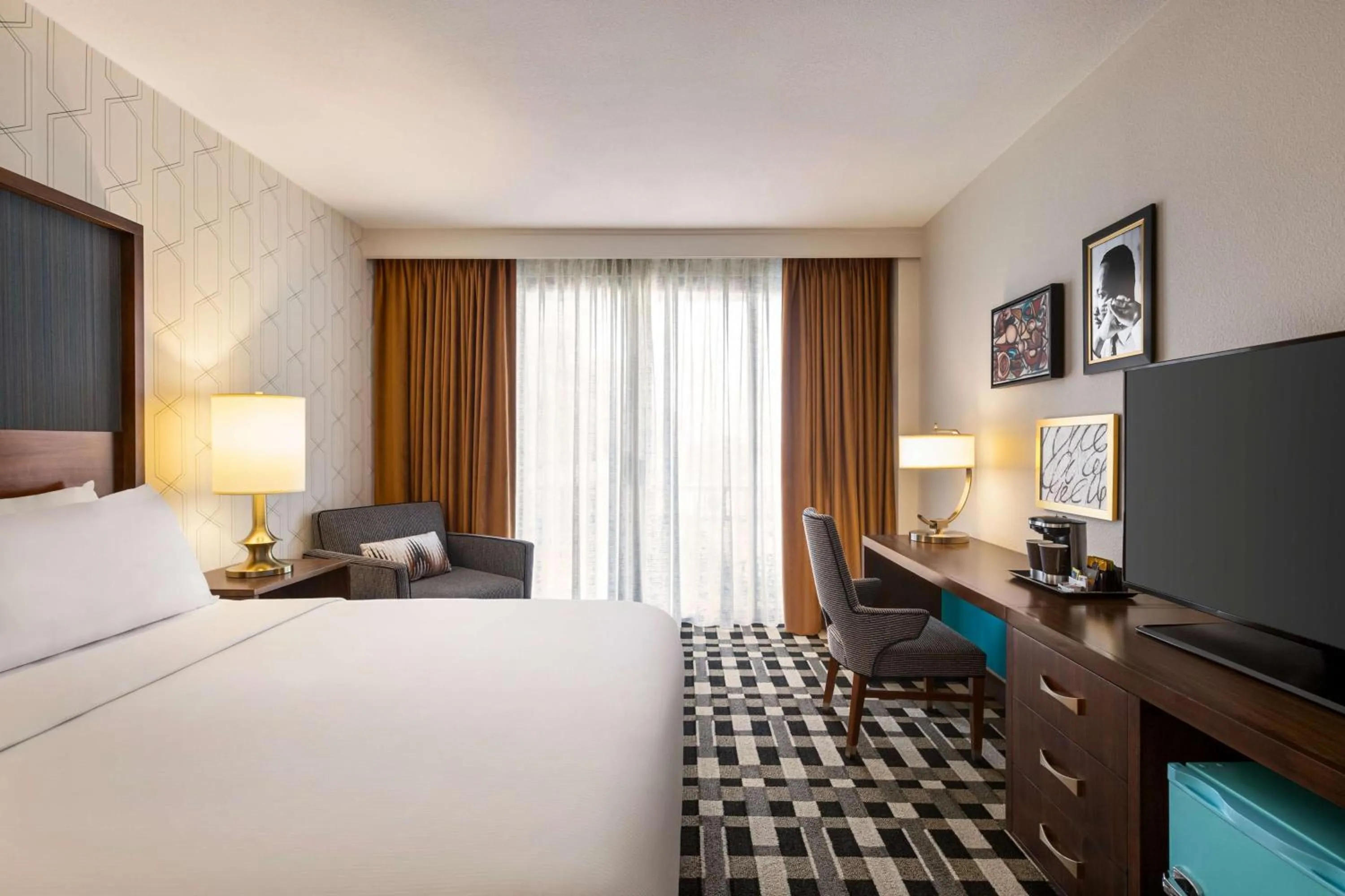 Bedroom, Bed in The American Hotel Atlanta Downtown-a Doubletree by Hilton