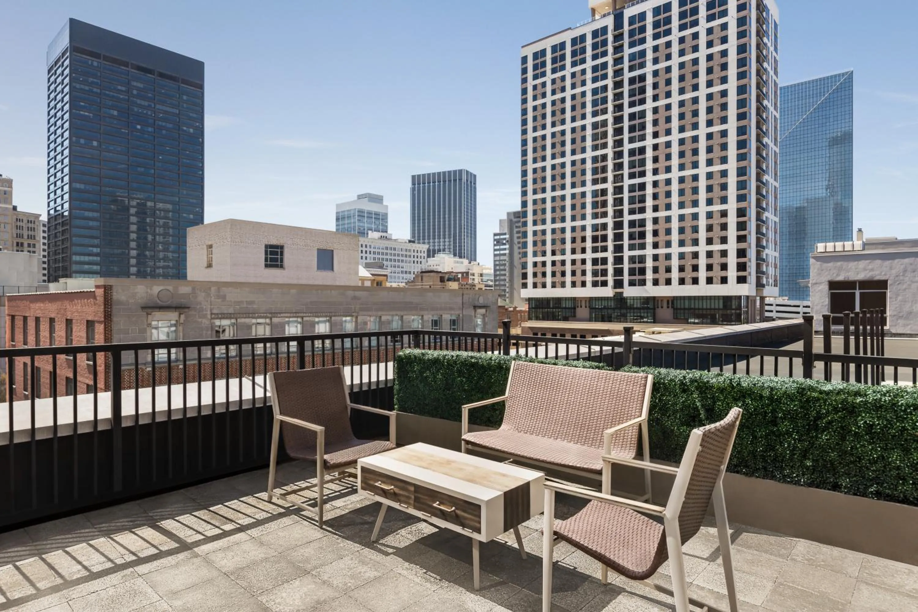 Patio in The American Hotel Atlanta Downtown-a Doubletree by Hilton