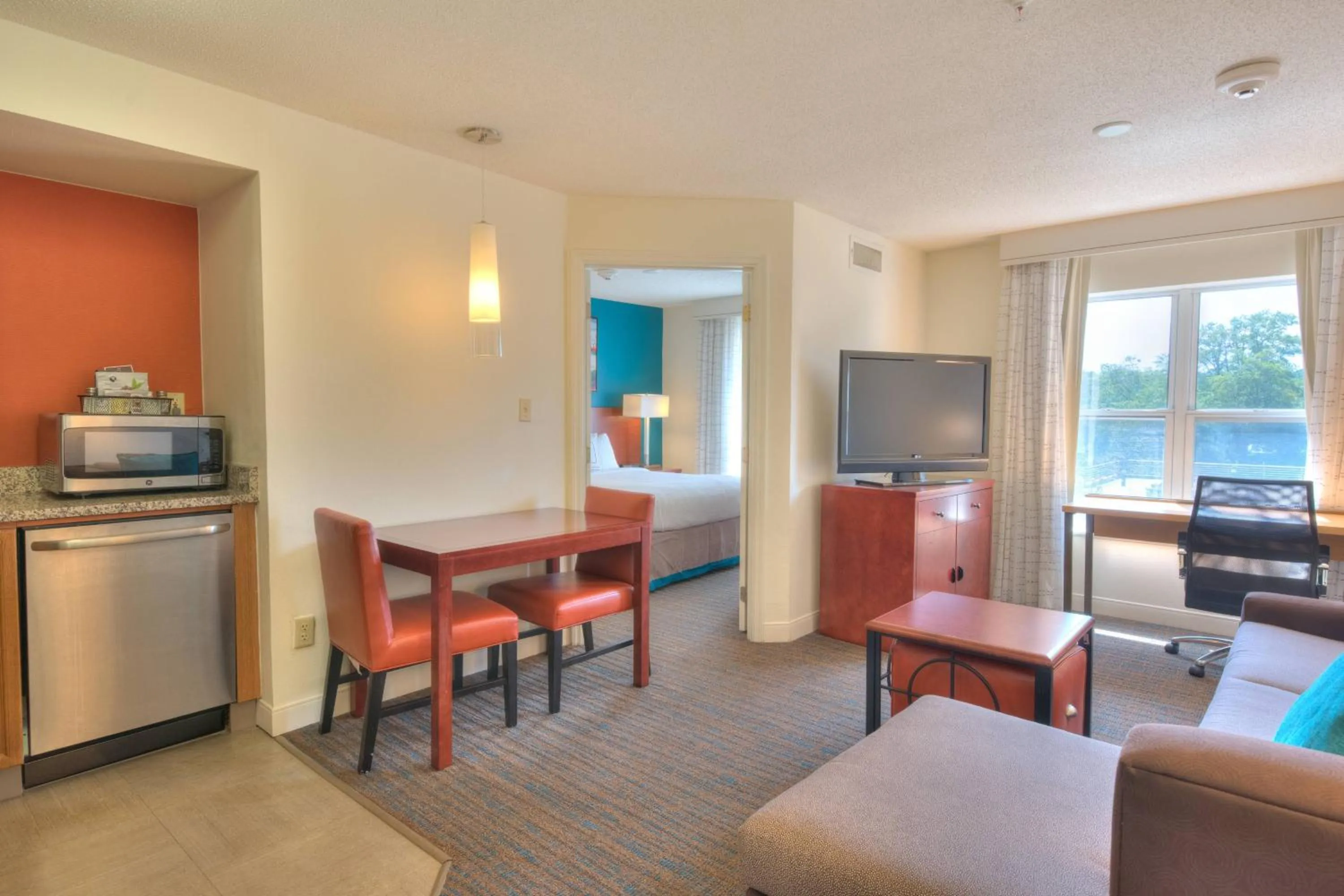 One-Bedroom Queen Suite with Sofa Bed in Residence Inn Atlanta Buckhead/Lenox Park