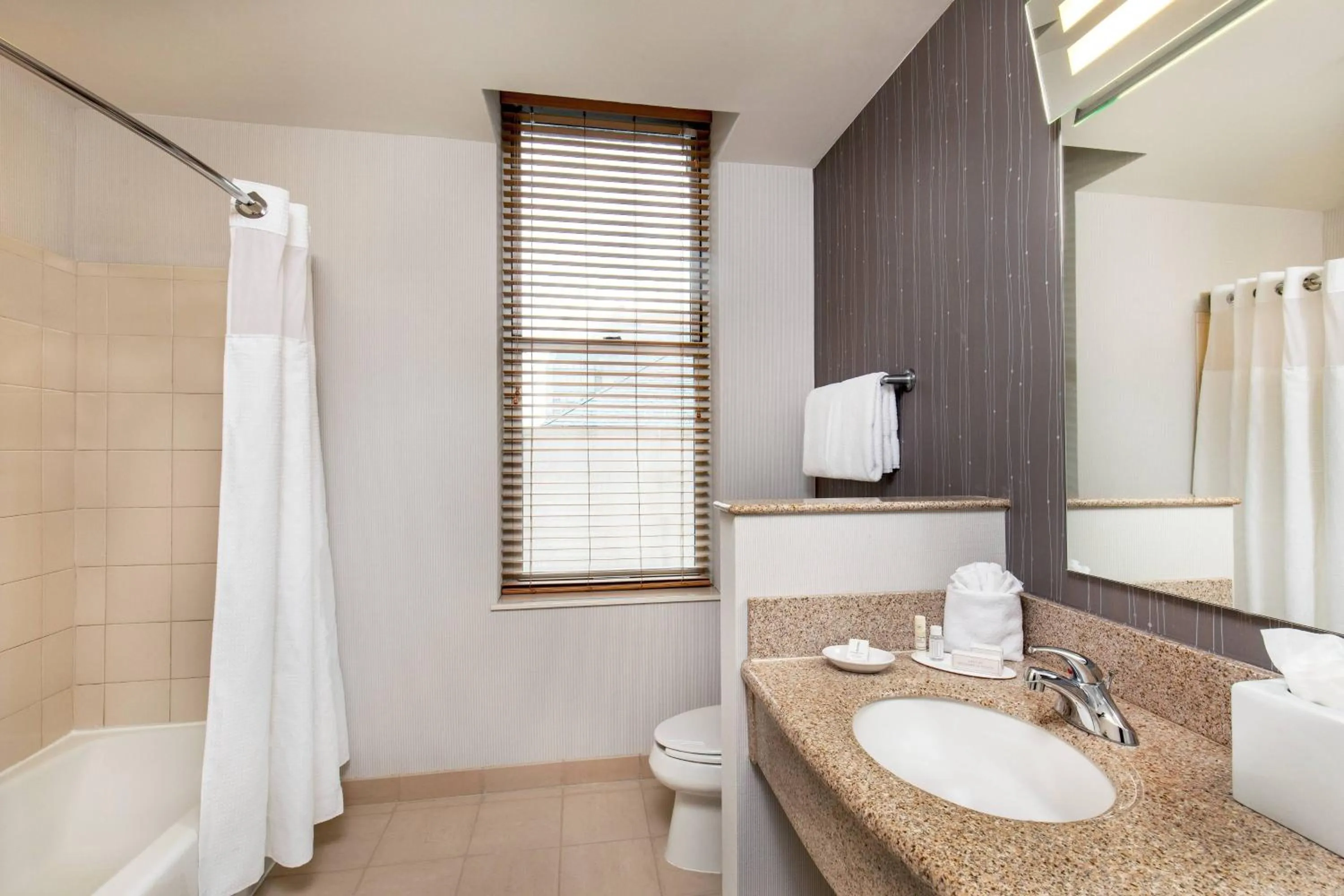 Bathroom in Courtyard Boston Copley Square