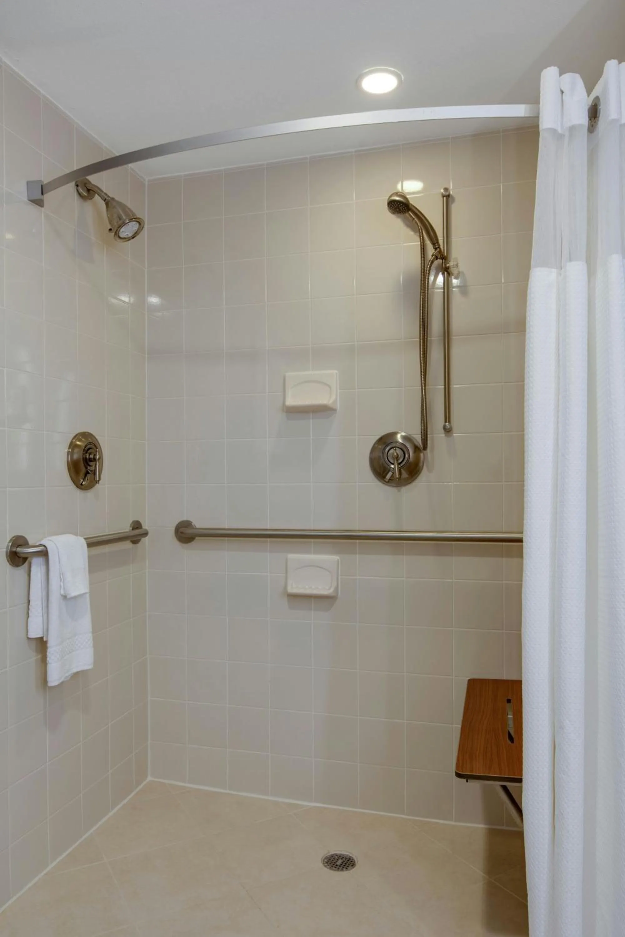 Bathroom in Courtyard by Marriott Boston Logan Airport