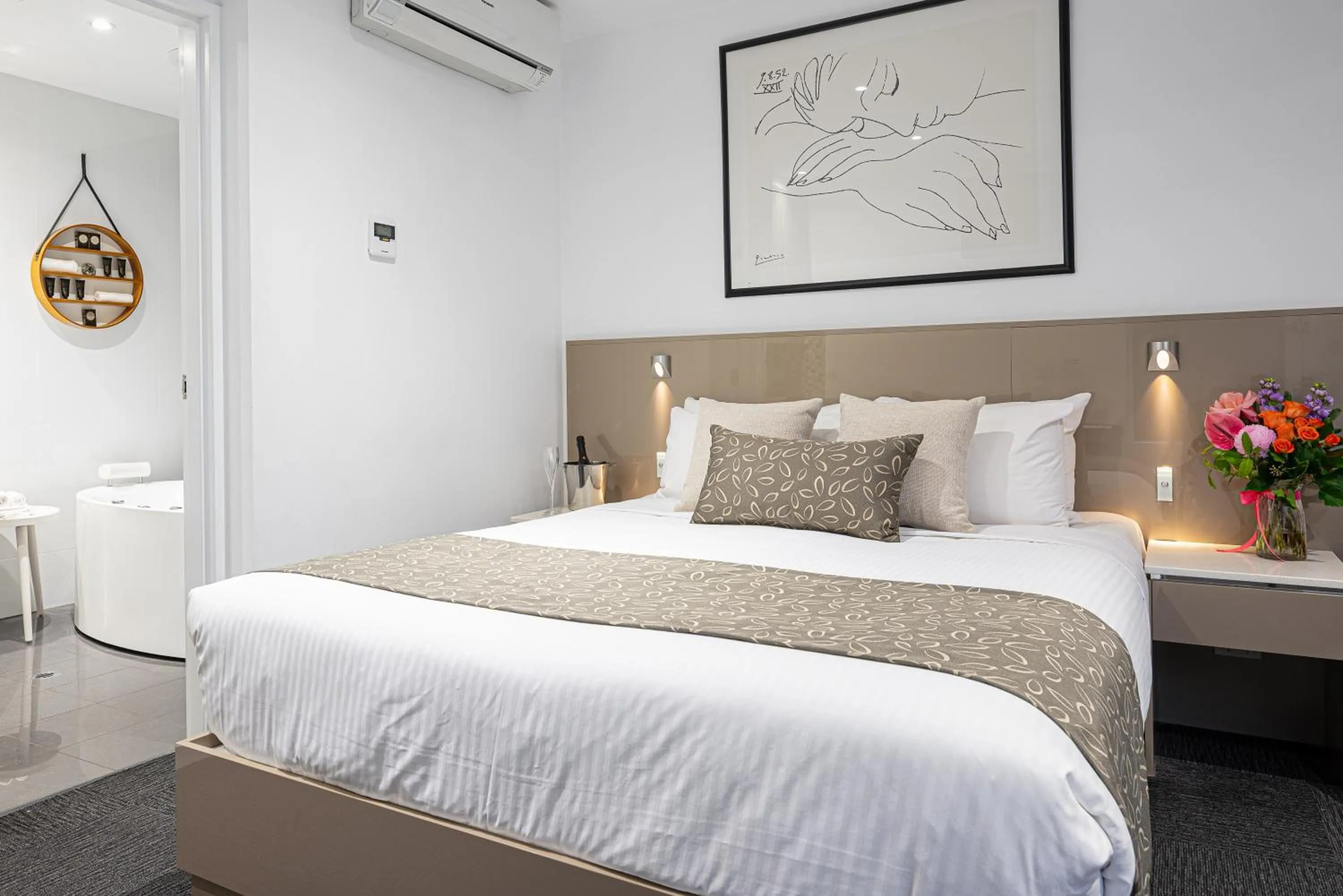Bed in North Adelaide Boutique Stays Accommodation