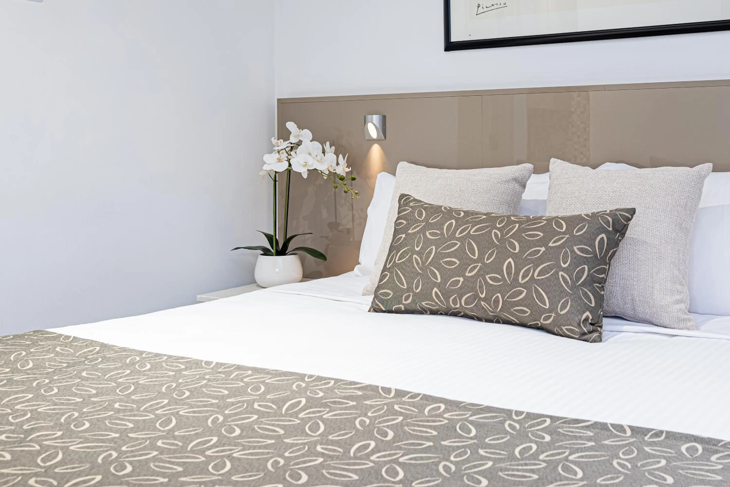 Bed in North Adelaide Boutique Stays Accommodation
