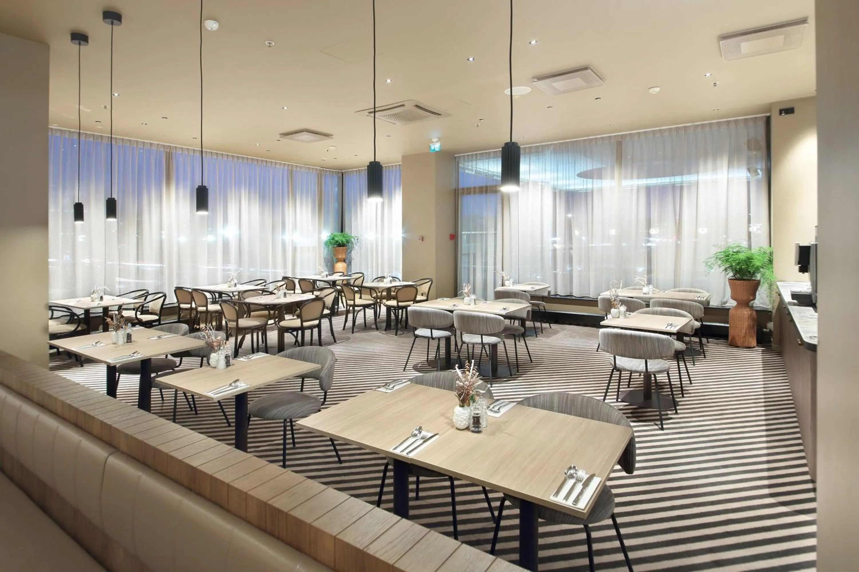 Restaurant/places to eat in Radisson Blu Hotel Lietuva