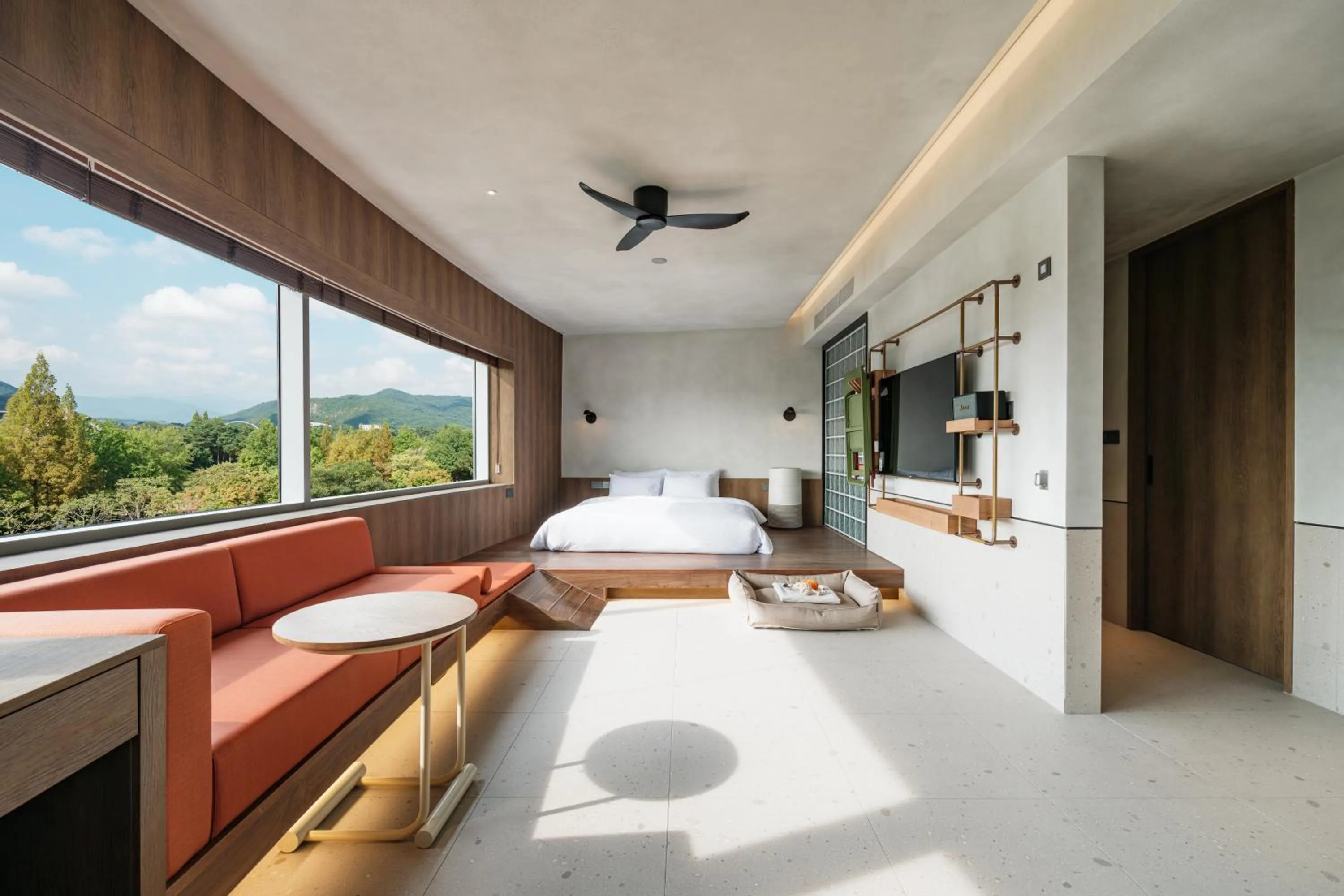 Decorative detail, Bed in Kinock