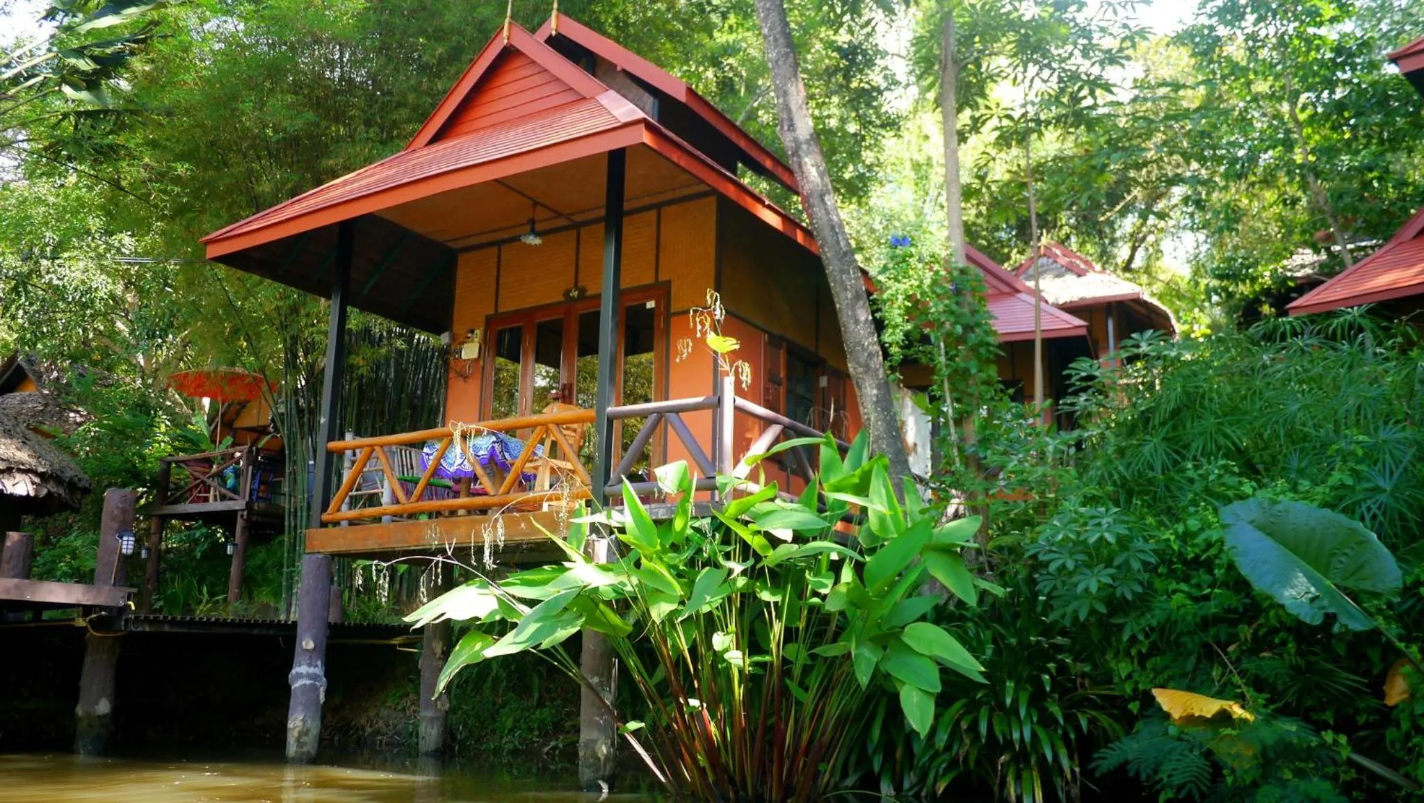 Photo of the whole room in Pho Rak Nah Pai