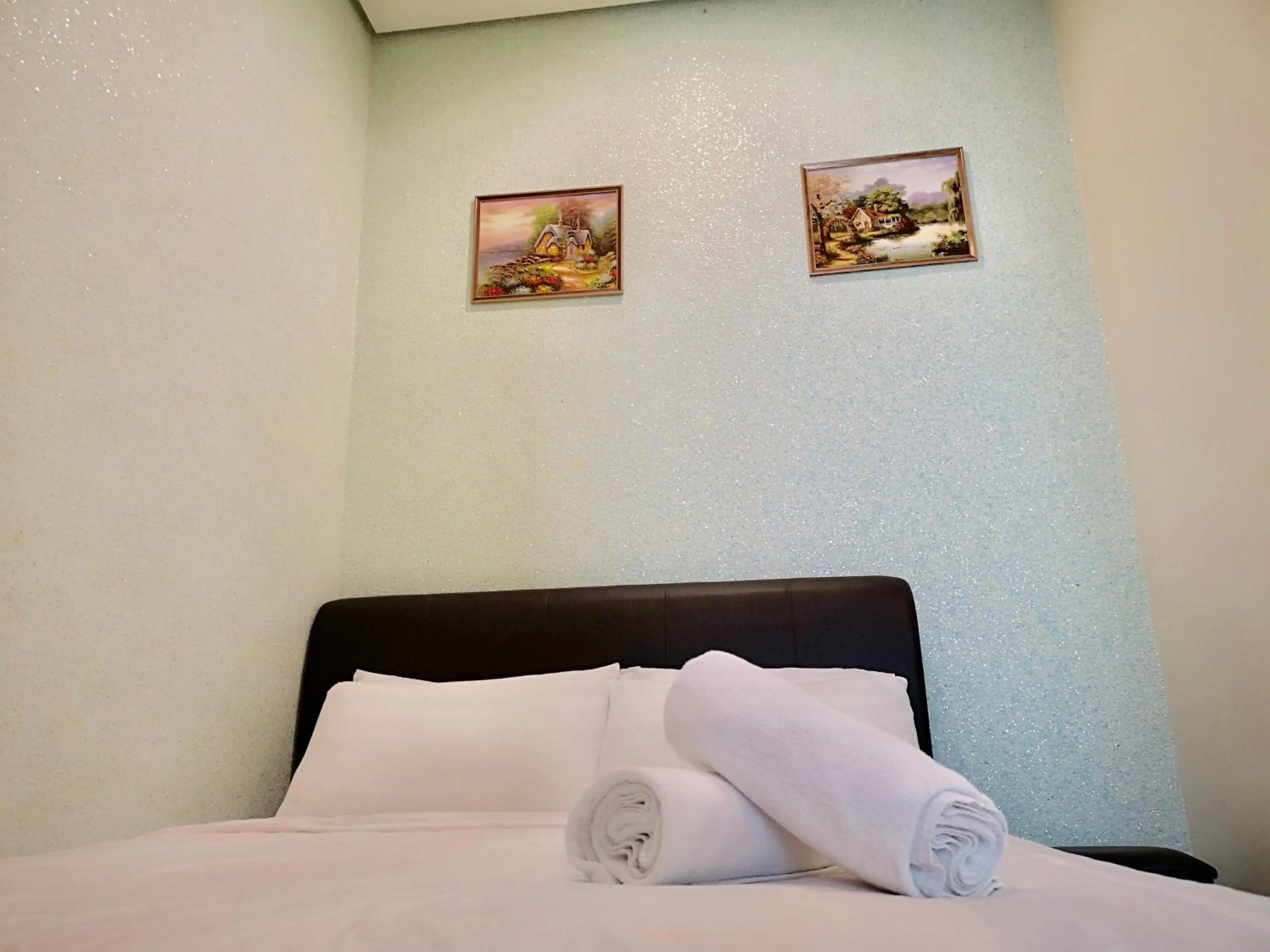 Bed in Soho Suites Klcc By Pnut