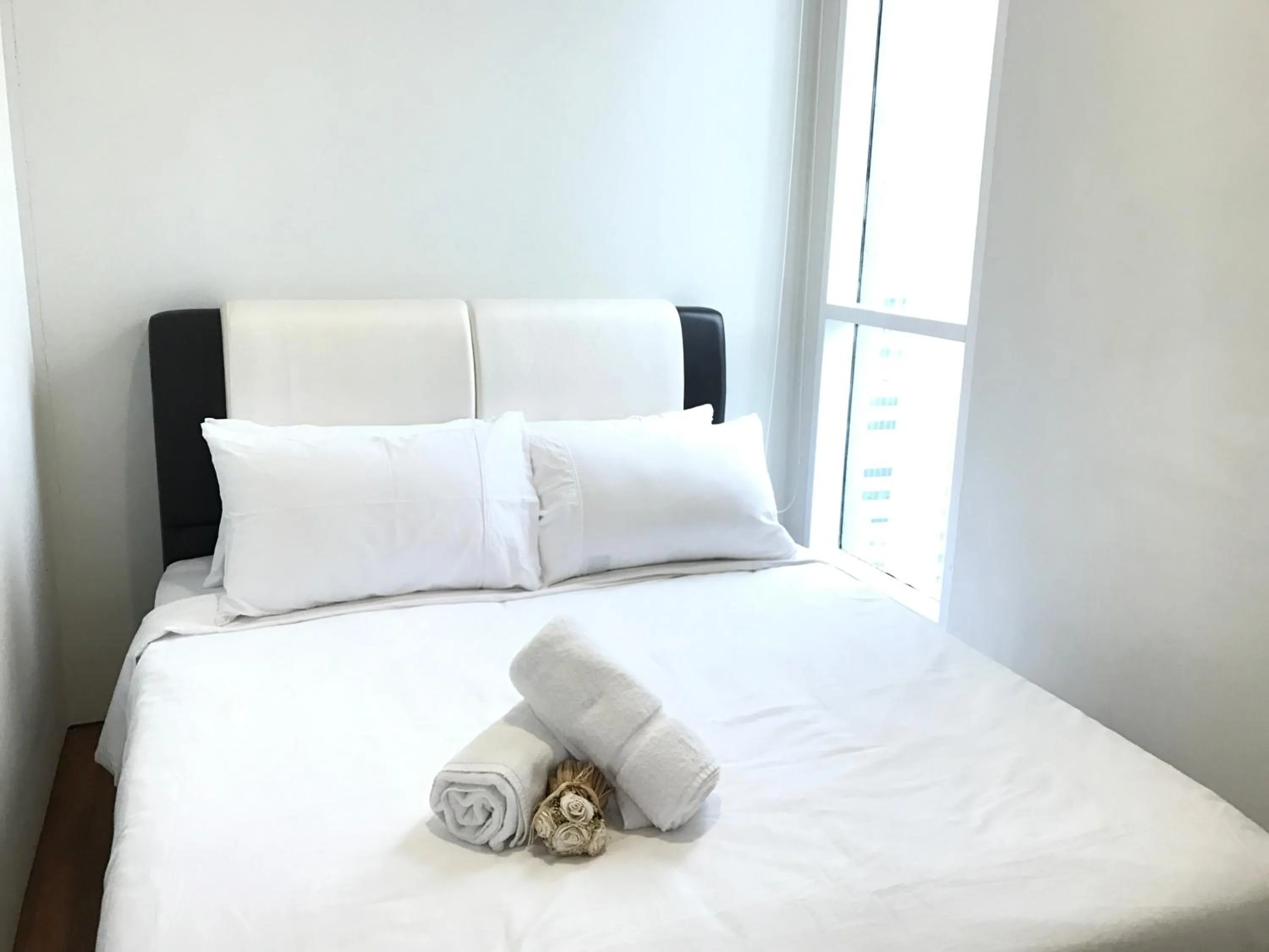 Bed in Soho Suites Klcc By Pnut