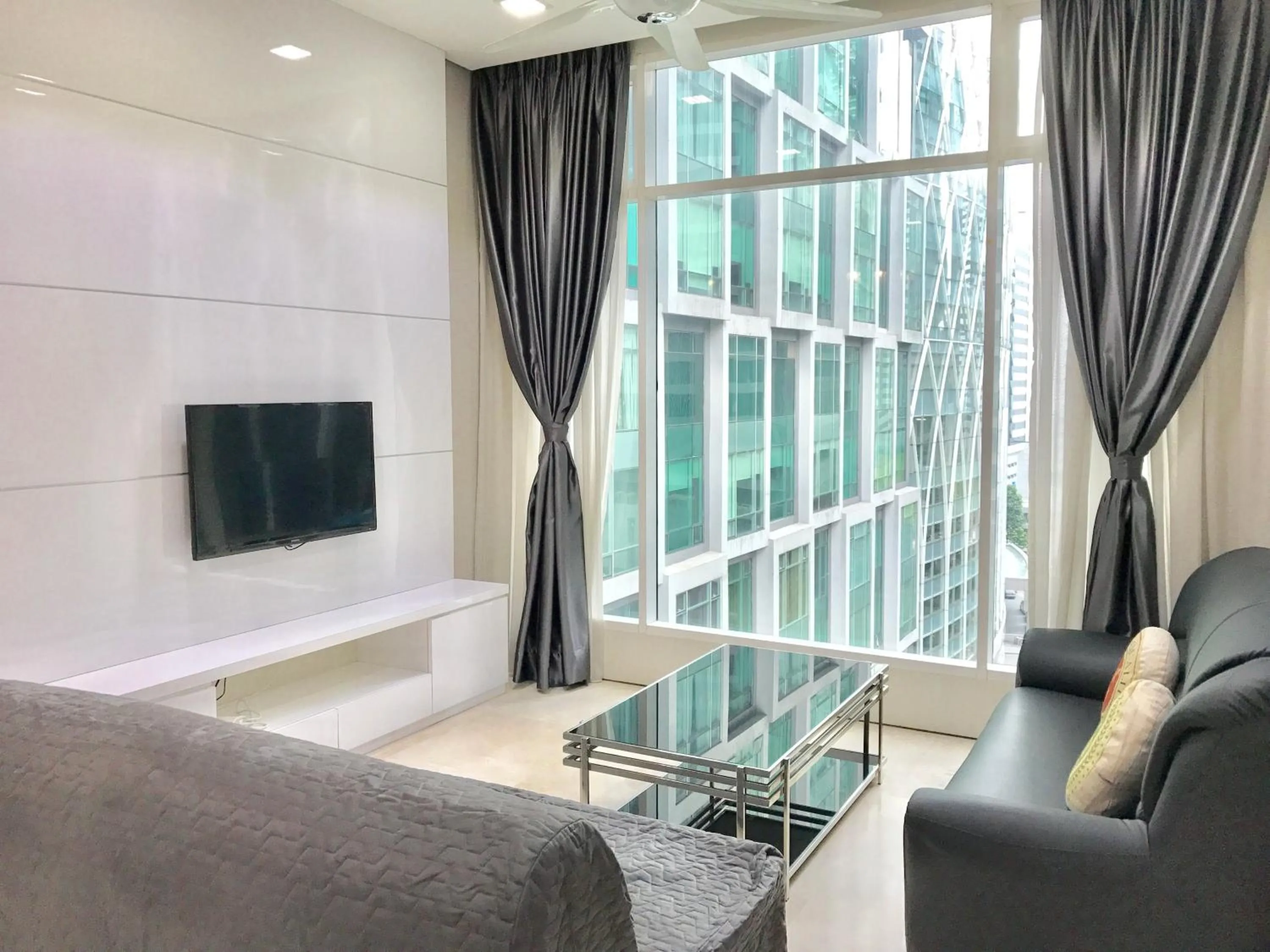 Soho Suites Klcc By Pnut