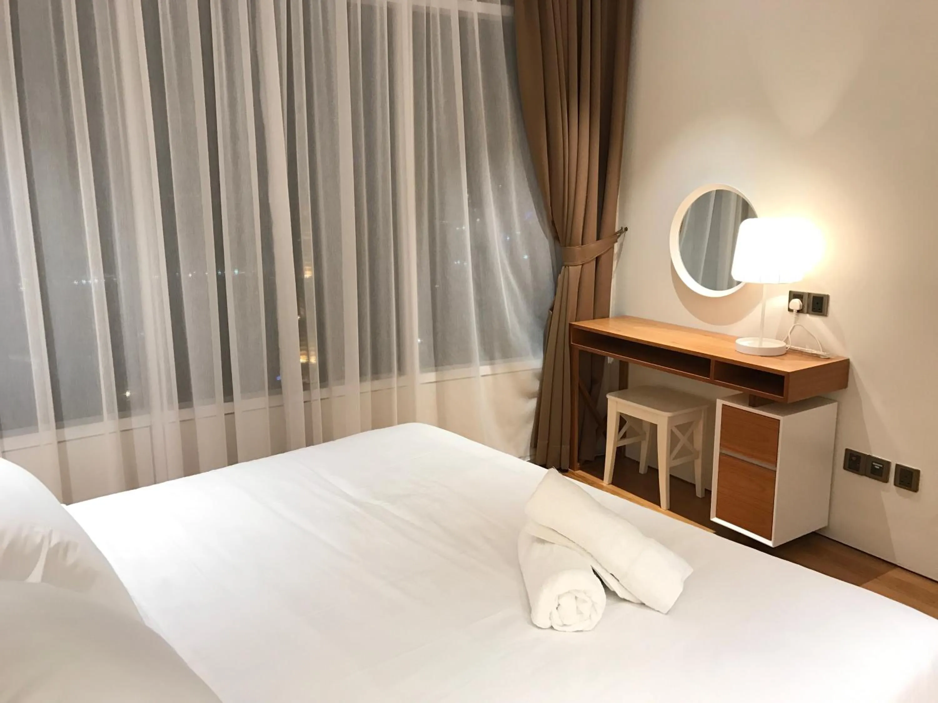 Bed in VORTEX SUITES KLCC by PNUT With NETFLIX