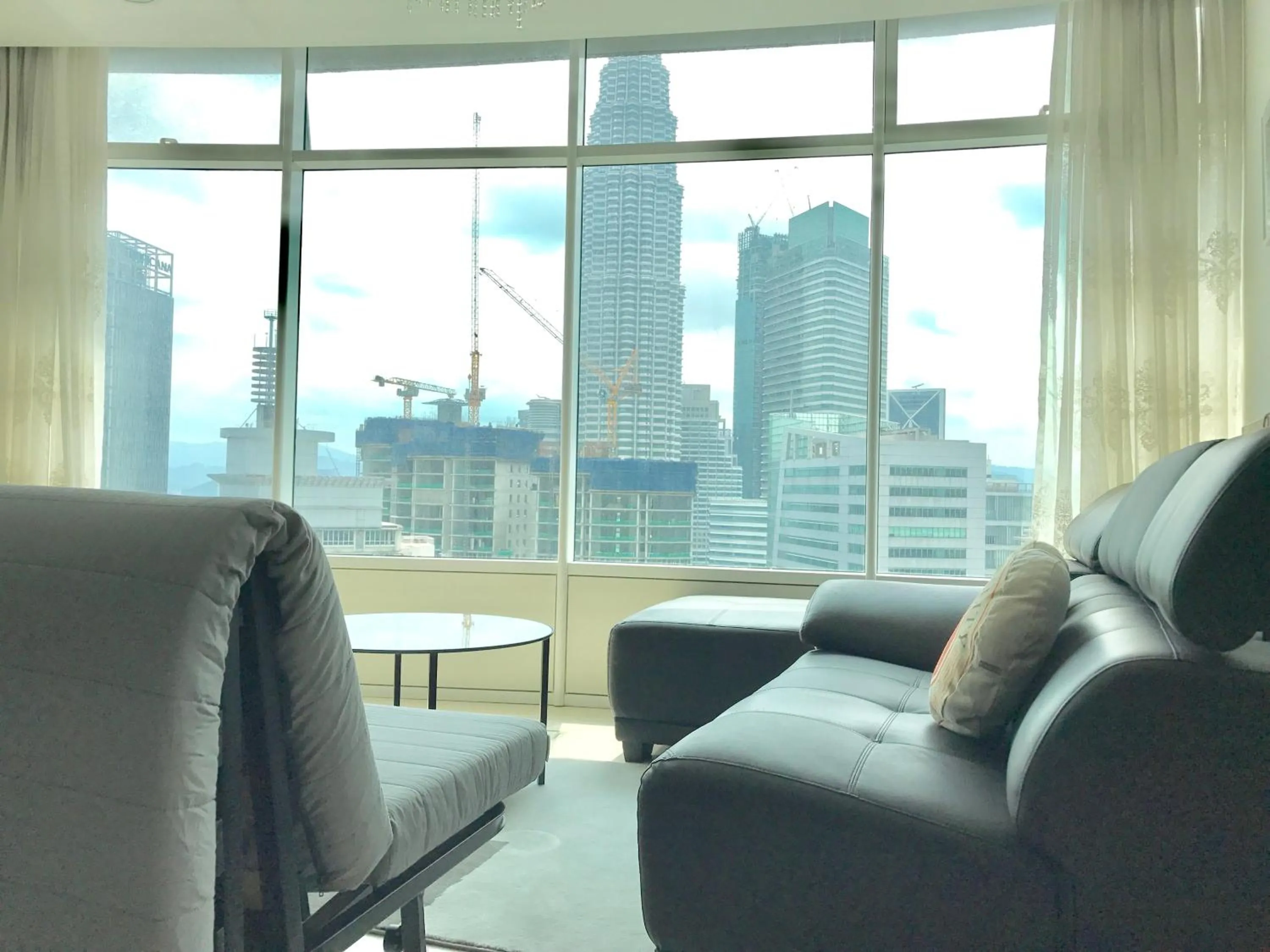VORTEX SUITES KLCC by PNUT With NETFLIX
